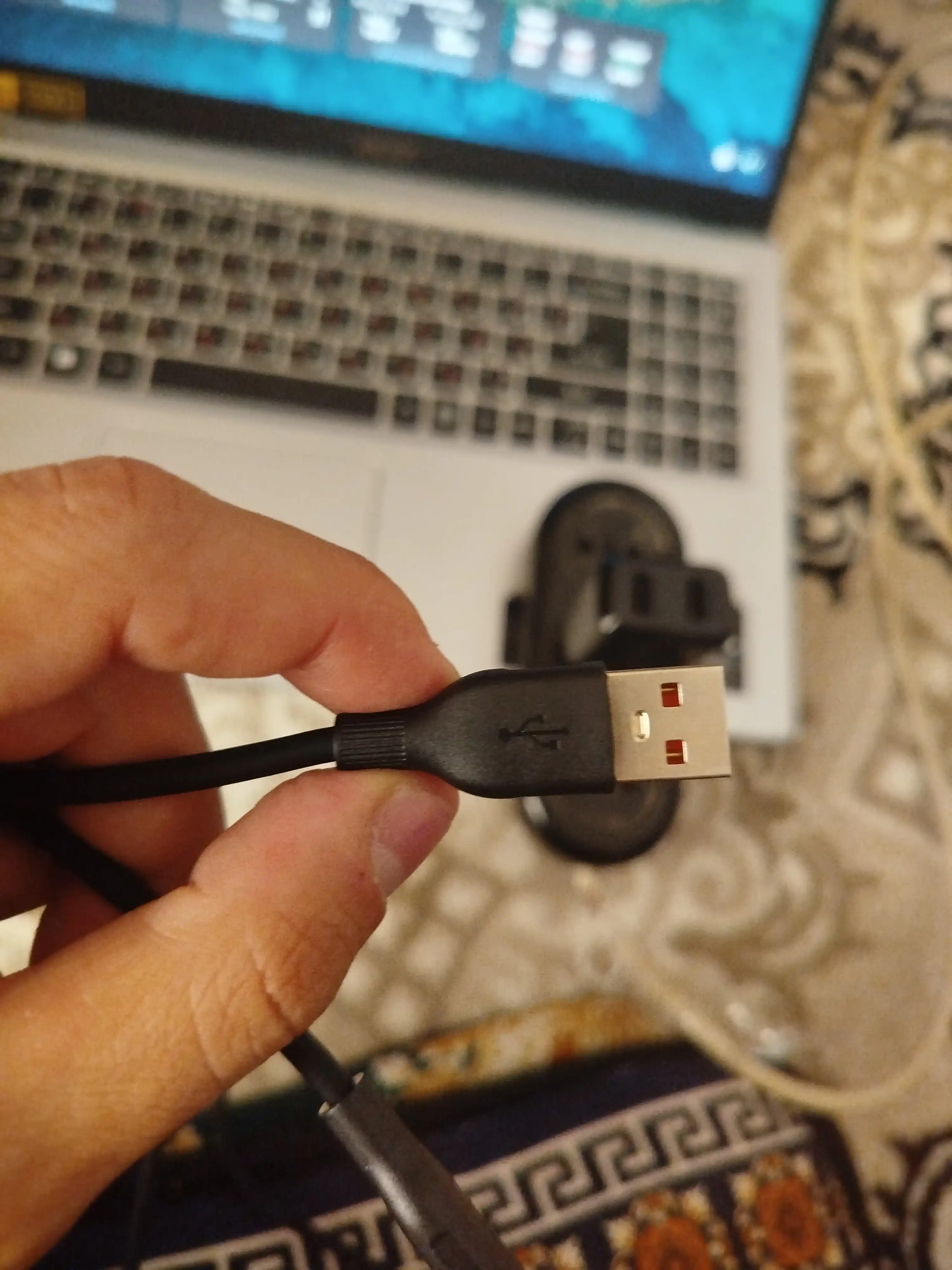 Кабели Type-C и Micro USB, белые и чёрные, 1 м, 3A / 2.4A, для смартфонов