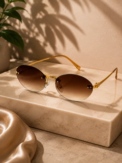 Коричневый