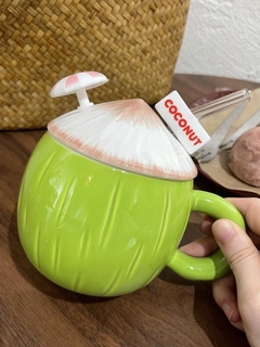 Зеленый