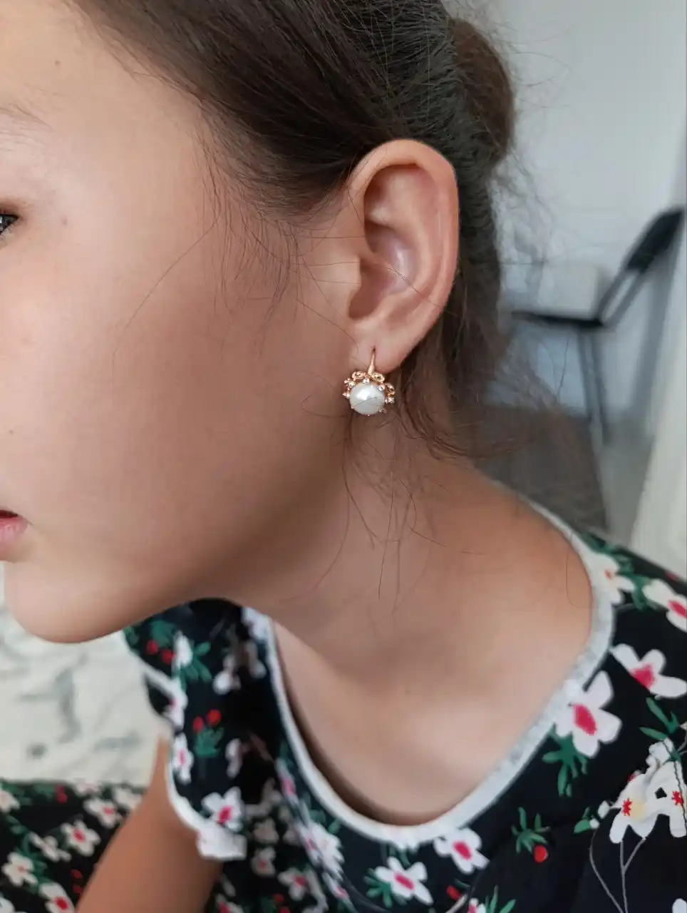 Xuping Jewelry brendining zamonaviy va nafis ziraklari