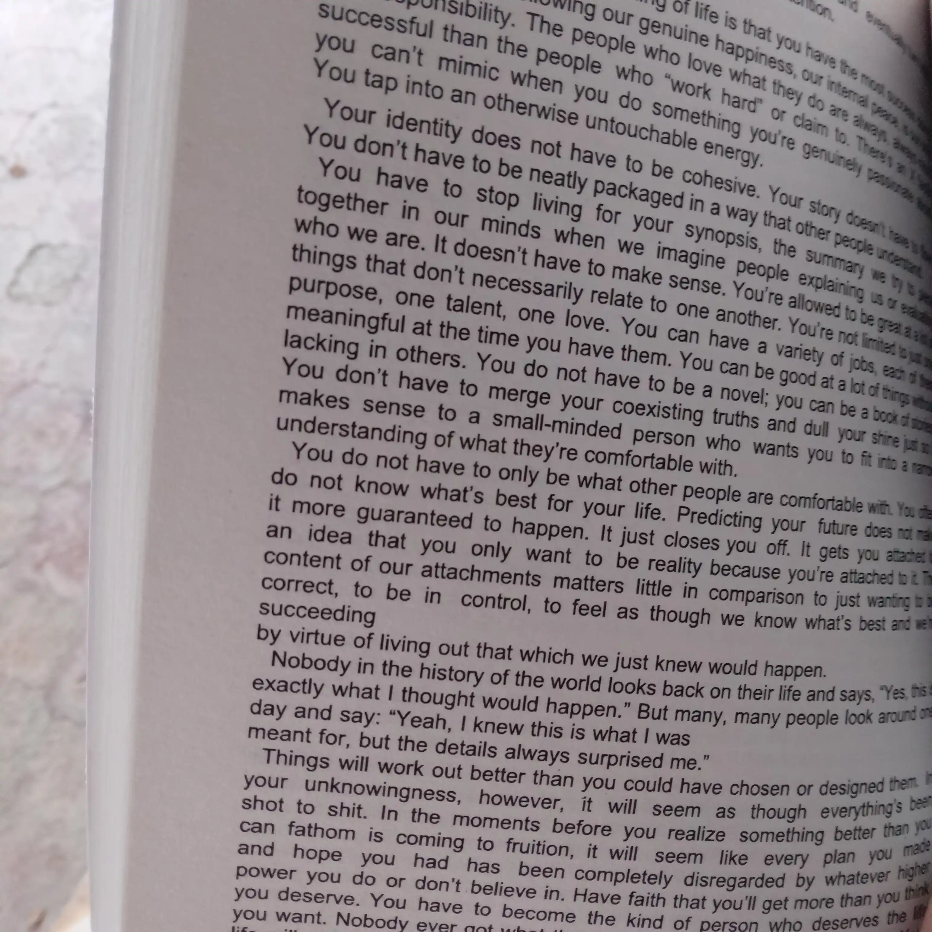 101 Essays That Will Change The Way You Think, Briana Wiest, ingliz tili
