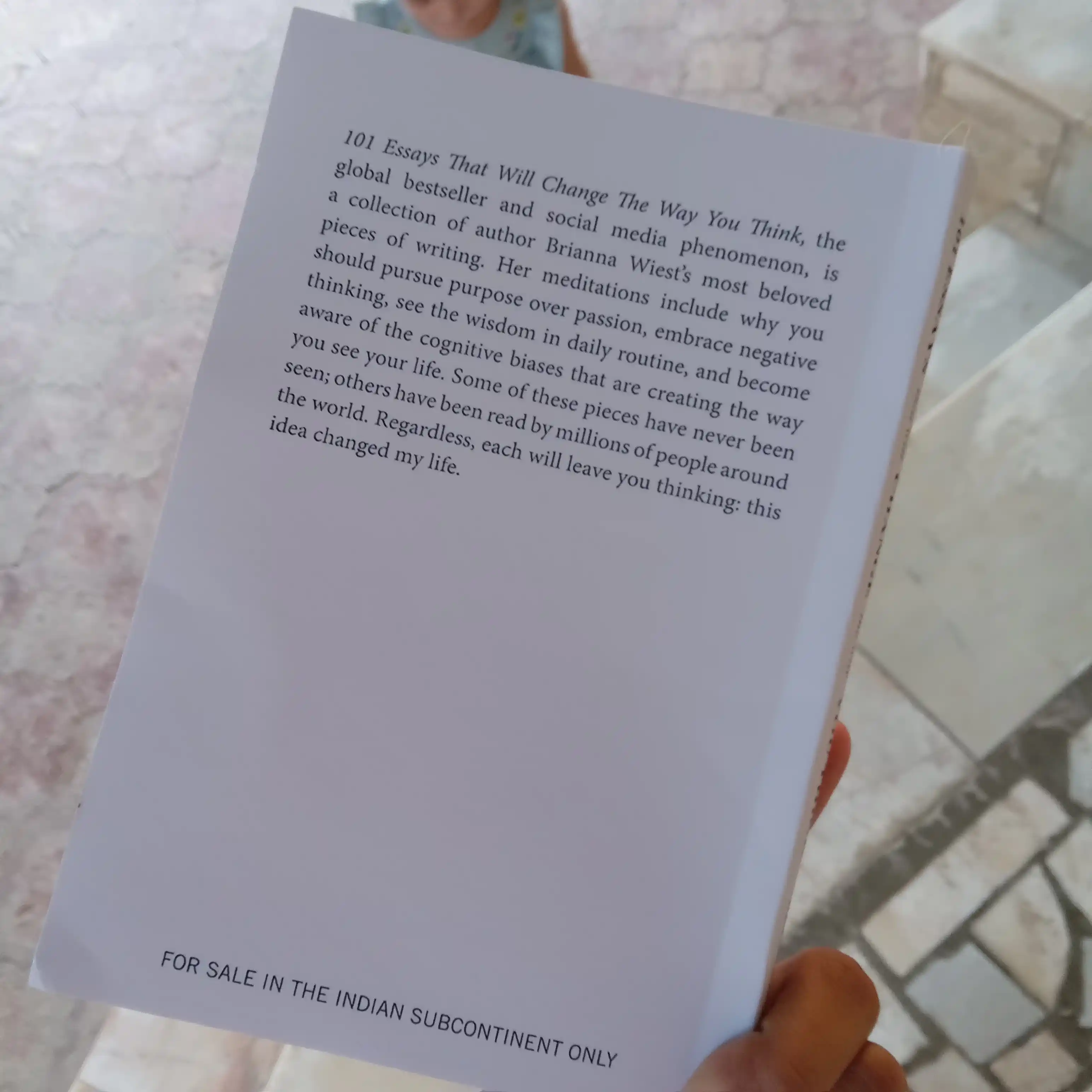 101 Essays That Will Change The Way You Think, Briana Wiest, ingliz tili