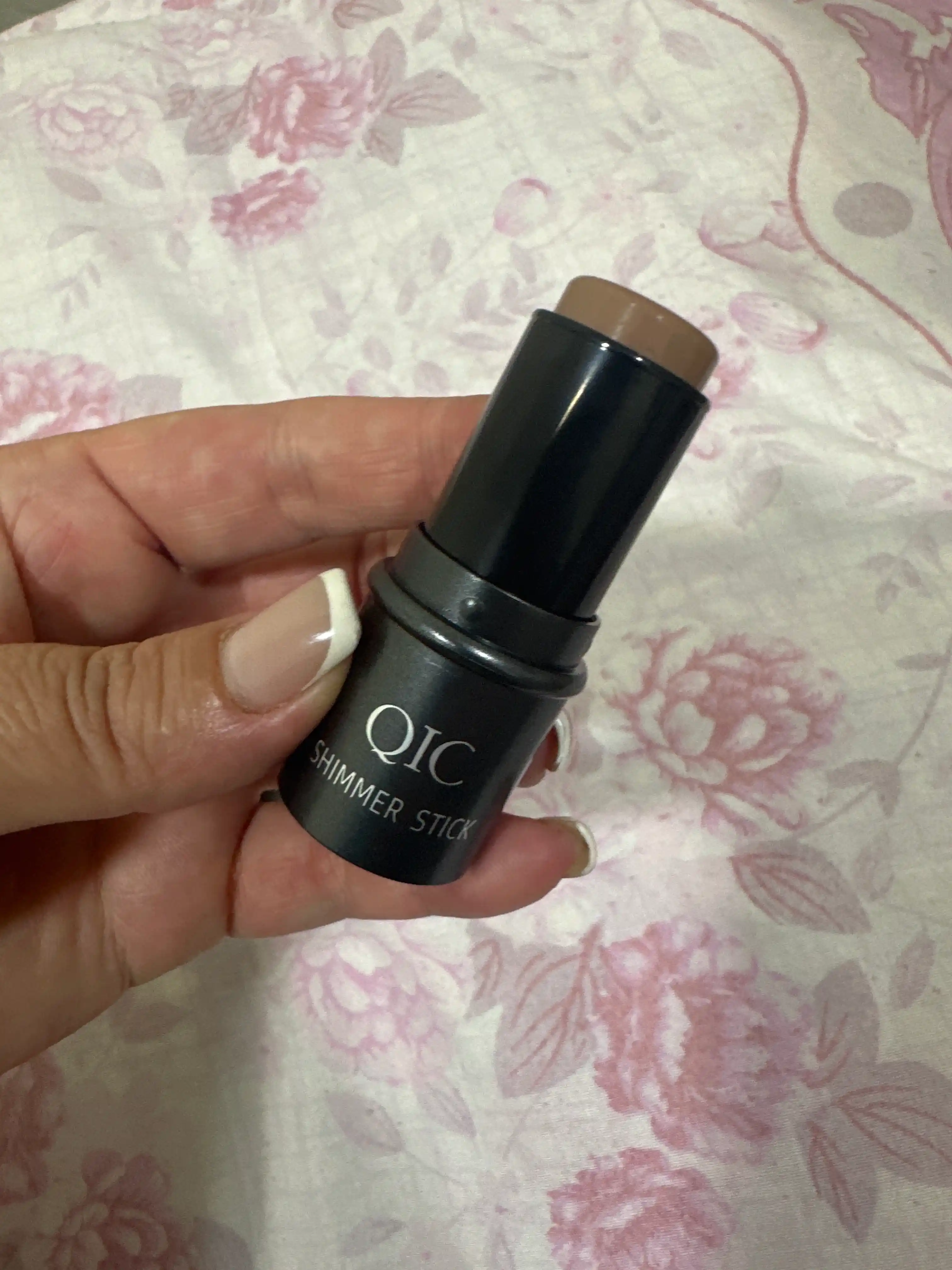 Контуринг для лица скульптор для лица хайлайтер в кремовом стике QIC Shimmer Stick