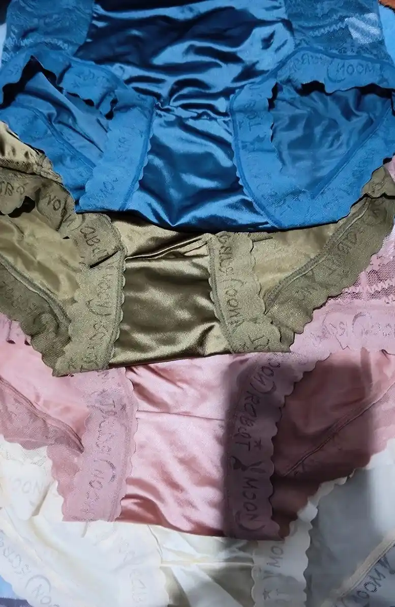 Комплект женских трусов, 4 штуки