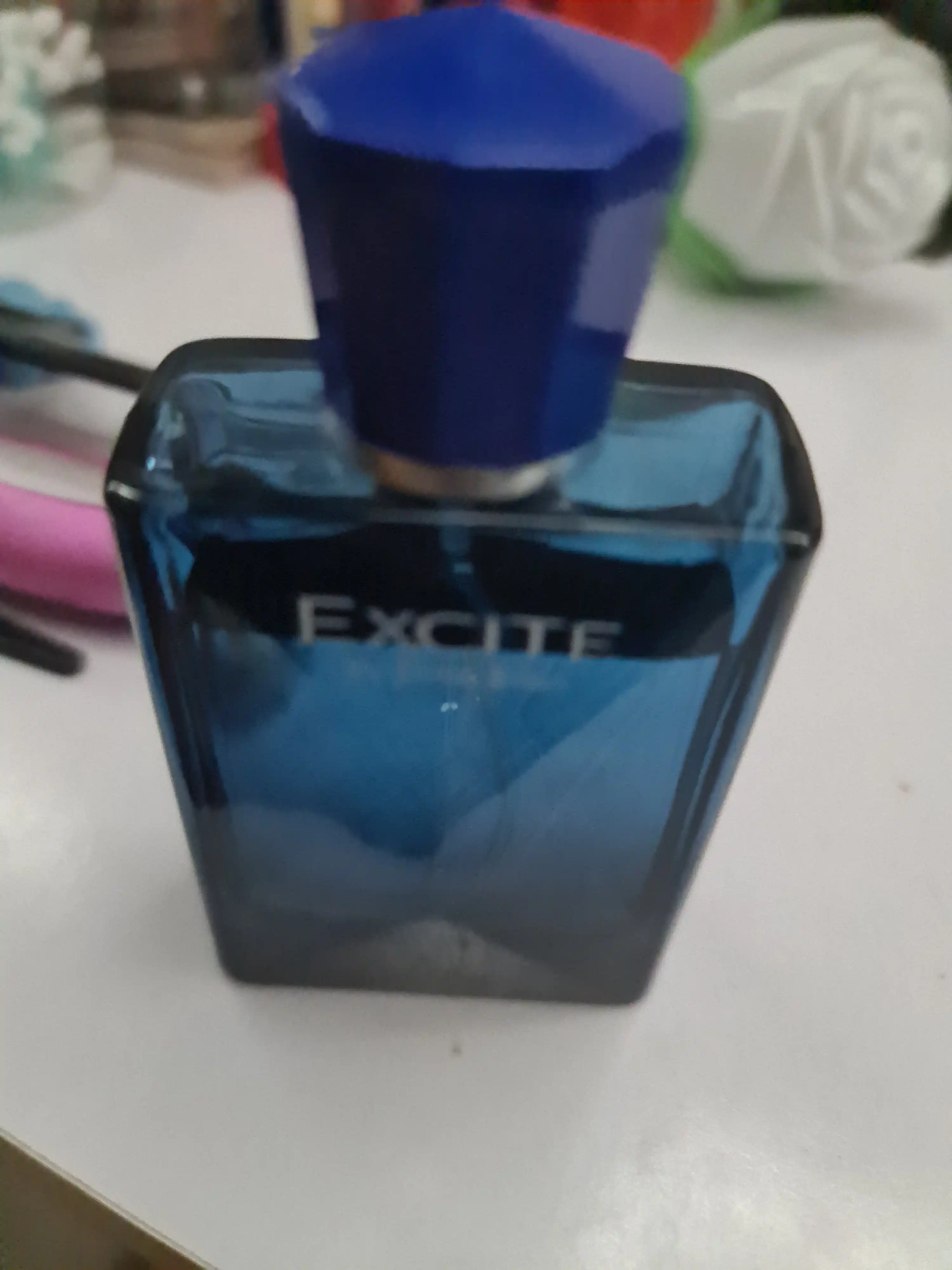 EXCITE Men — tetik va uzoq saqlanuvchi erkaklar parfymi