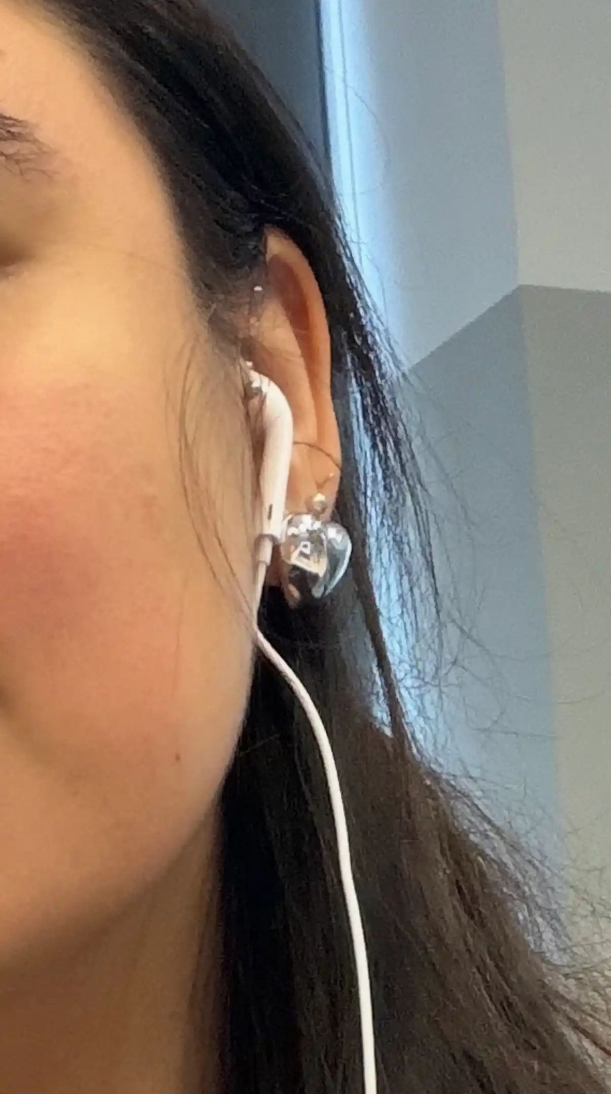 Женские серьги Serebro 925  — красивые и изящные украшения