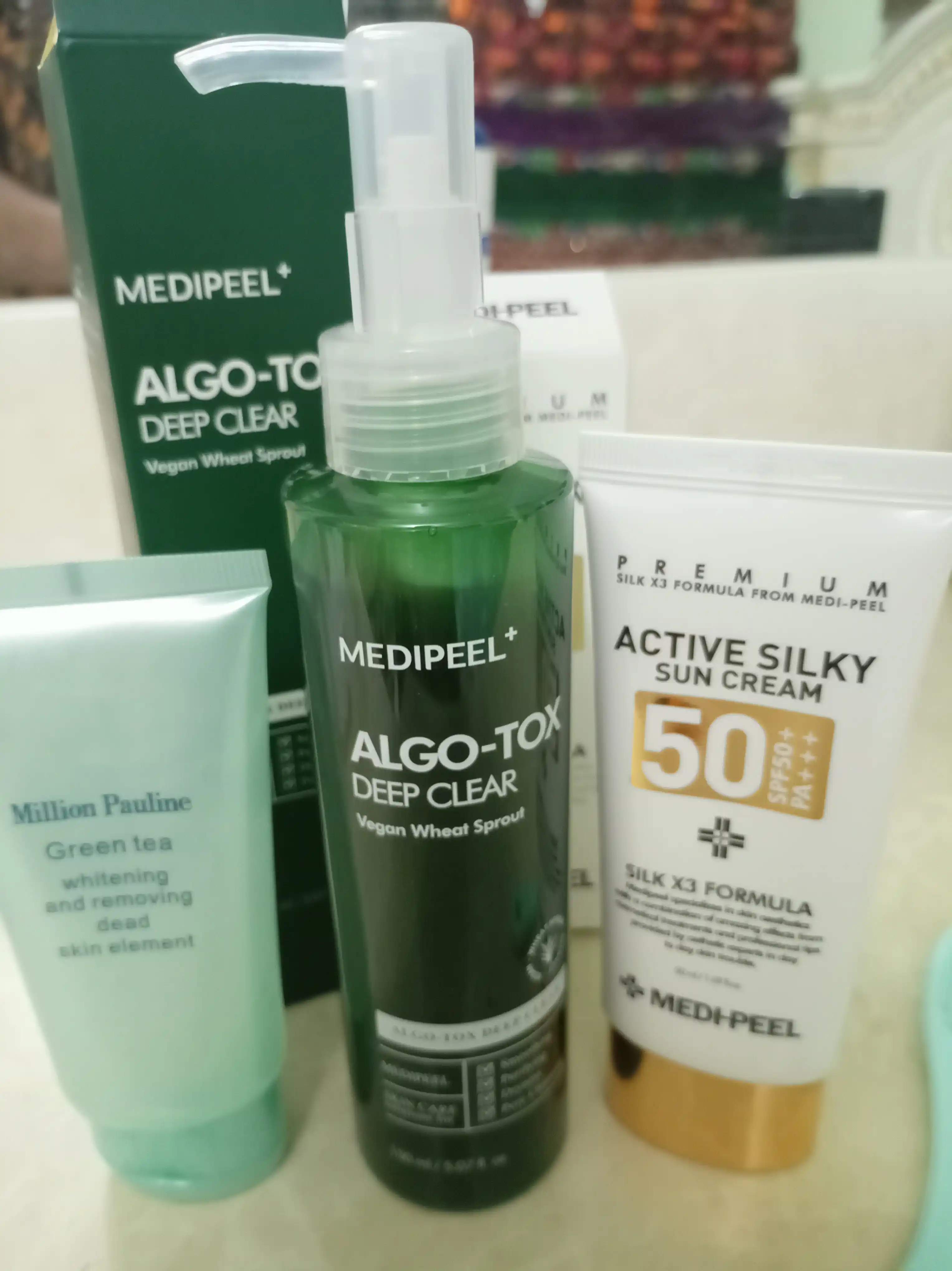Очищающая пенка-гель для жирной кожи лица Medi-Peel Algo-Tox Deep Clear, зелёная