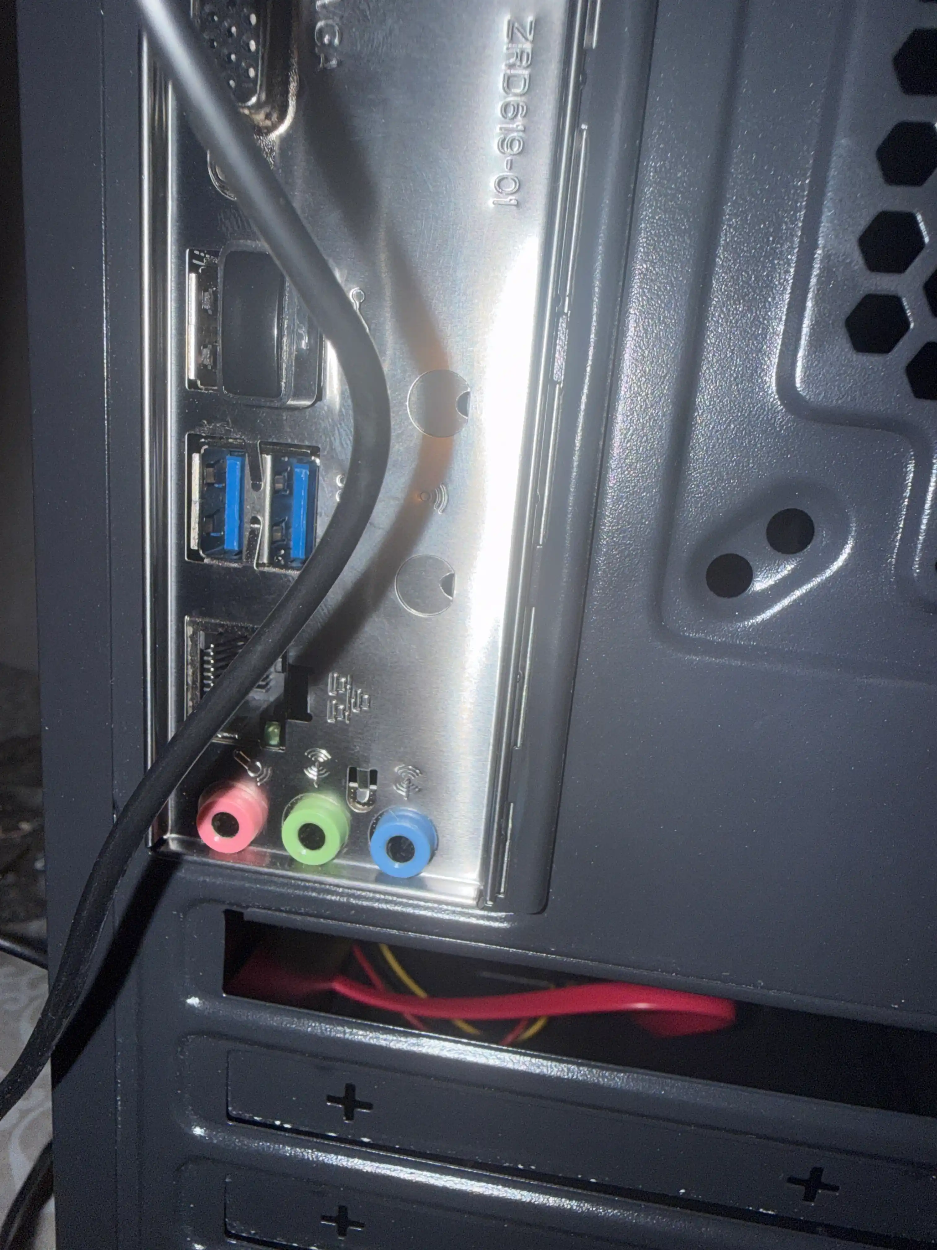 Ofis, uy va o'qish uchun shaxsiy kompyuter, Windows o'rnatilgan, Intel Core i5, 256 GB SSD