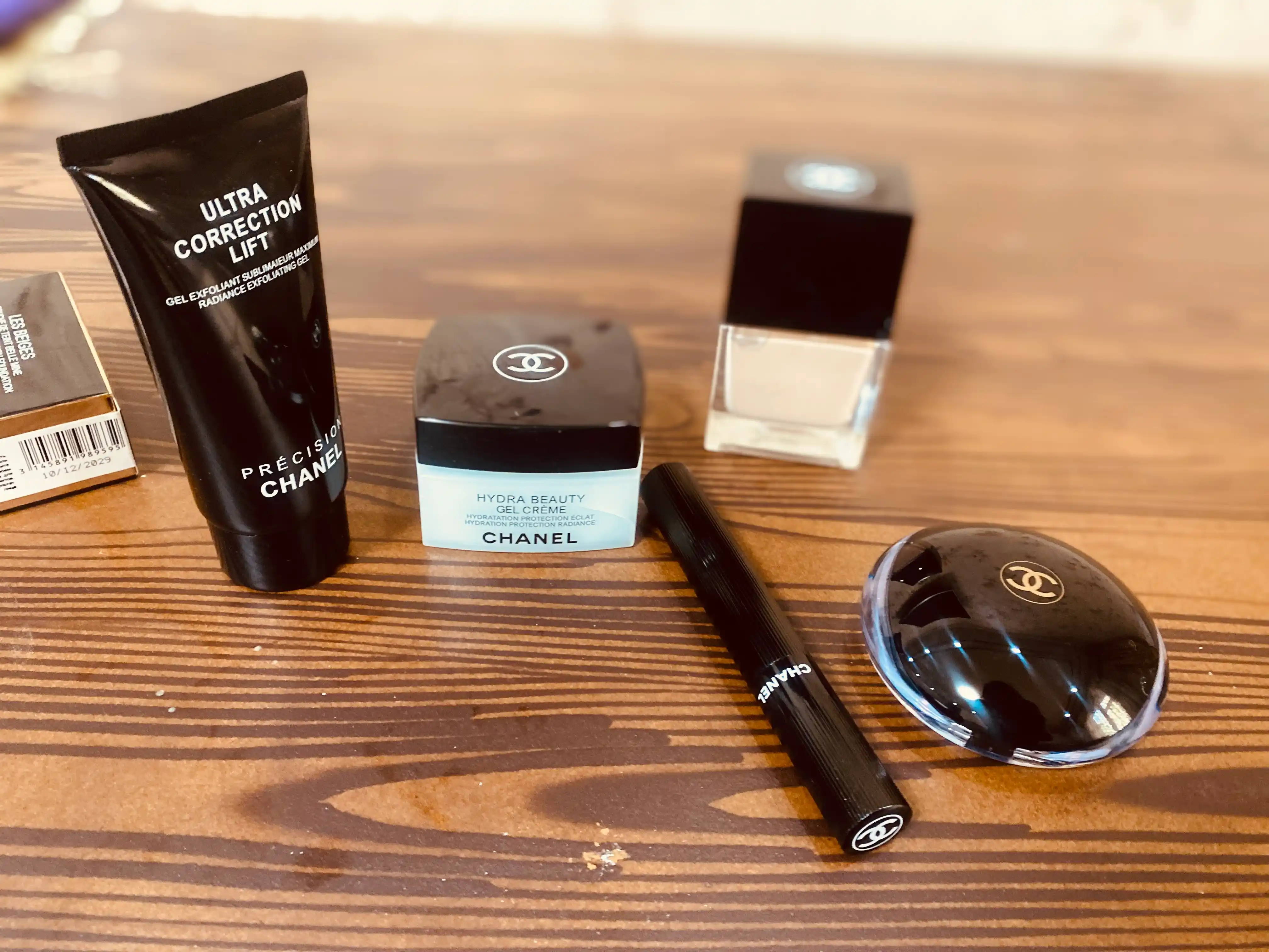 Chanel kosmetika nabor / ayollar uchun sovg'a / make up set / pudra / krem / tush / piling