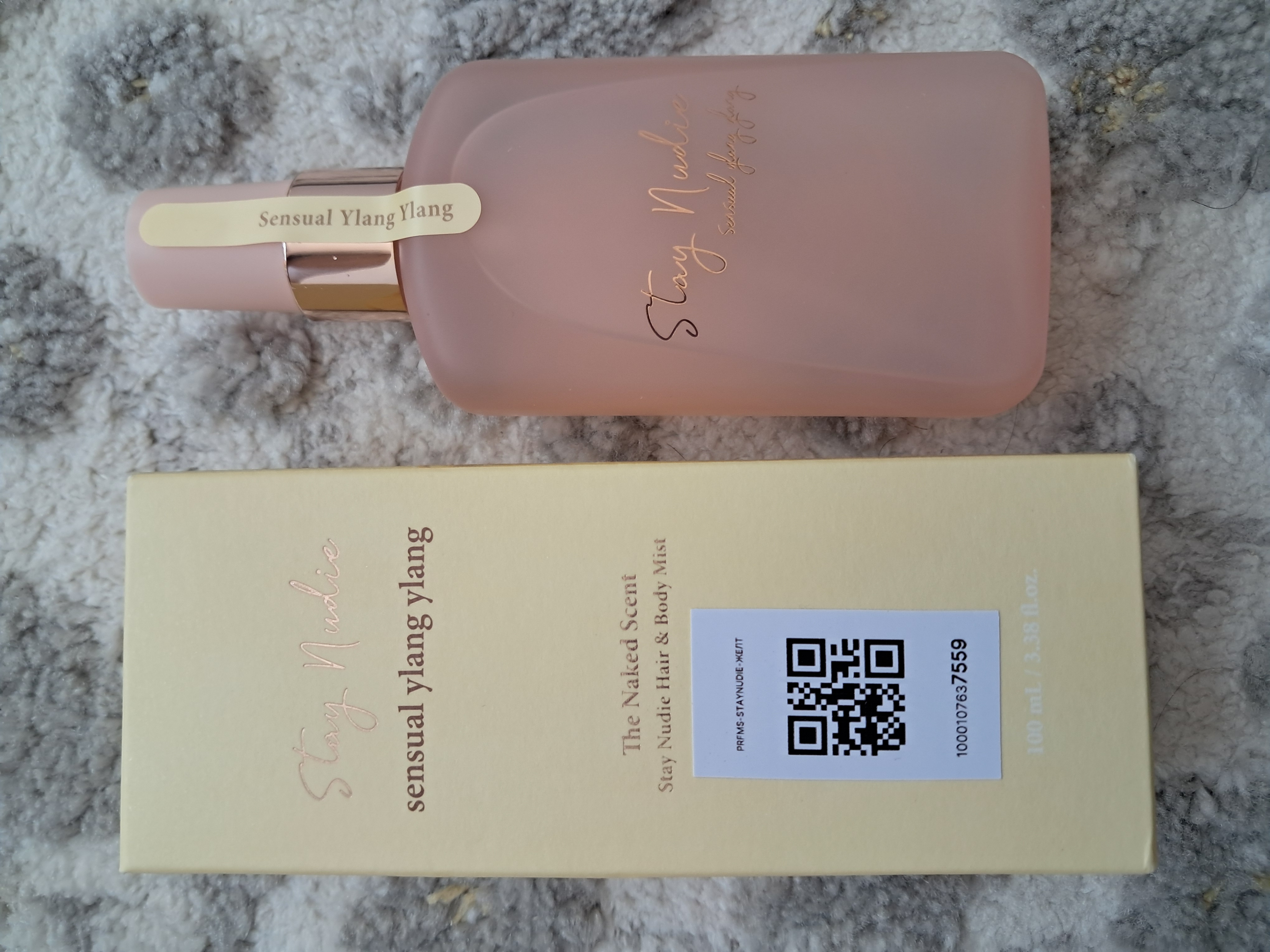 Ayollar va qizlarga tana va soch uchun parfyumni sprey, 100 ml