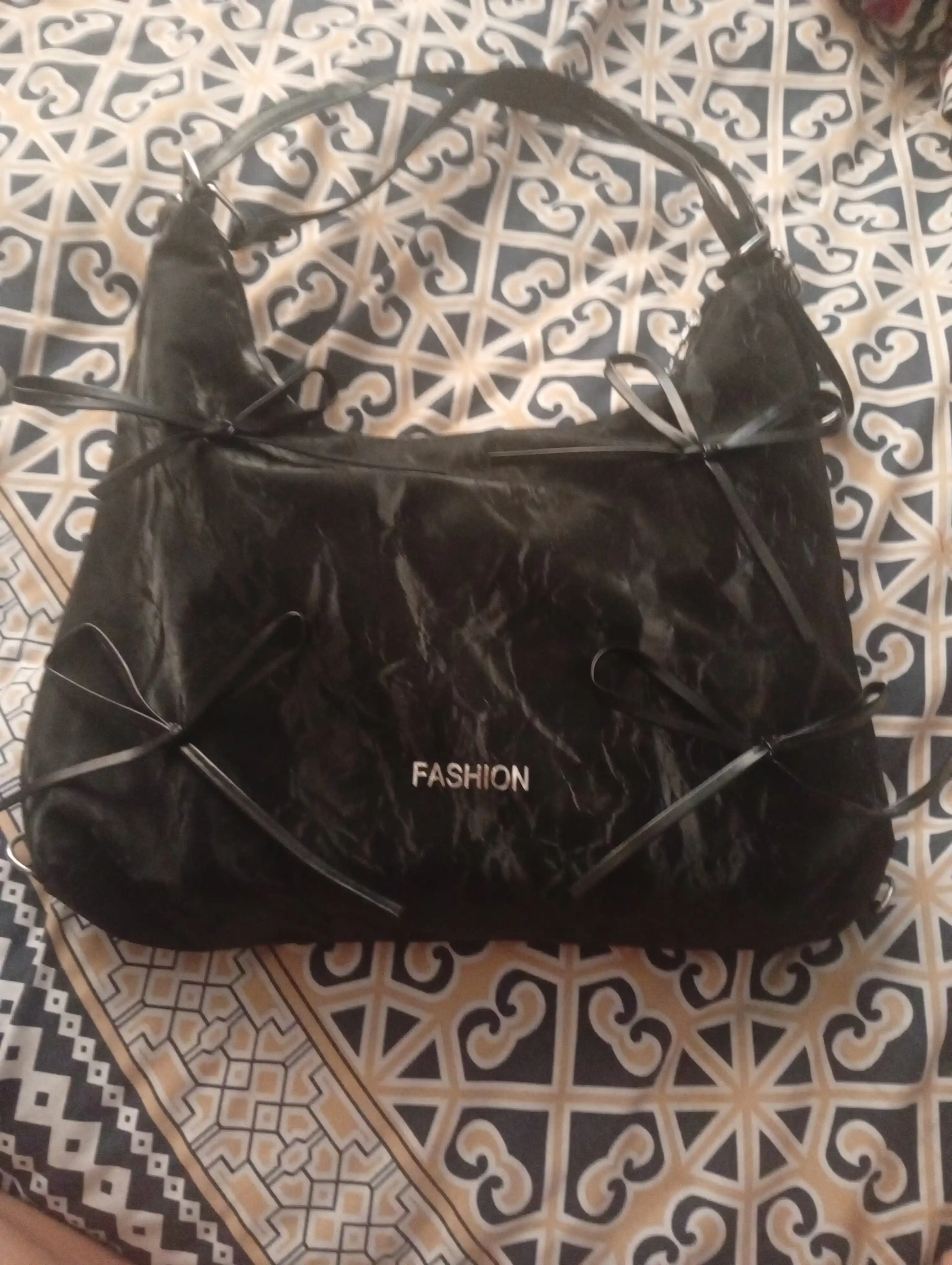 Ayollar Hobo sumkasi, elkama, + sovg'a