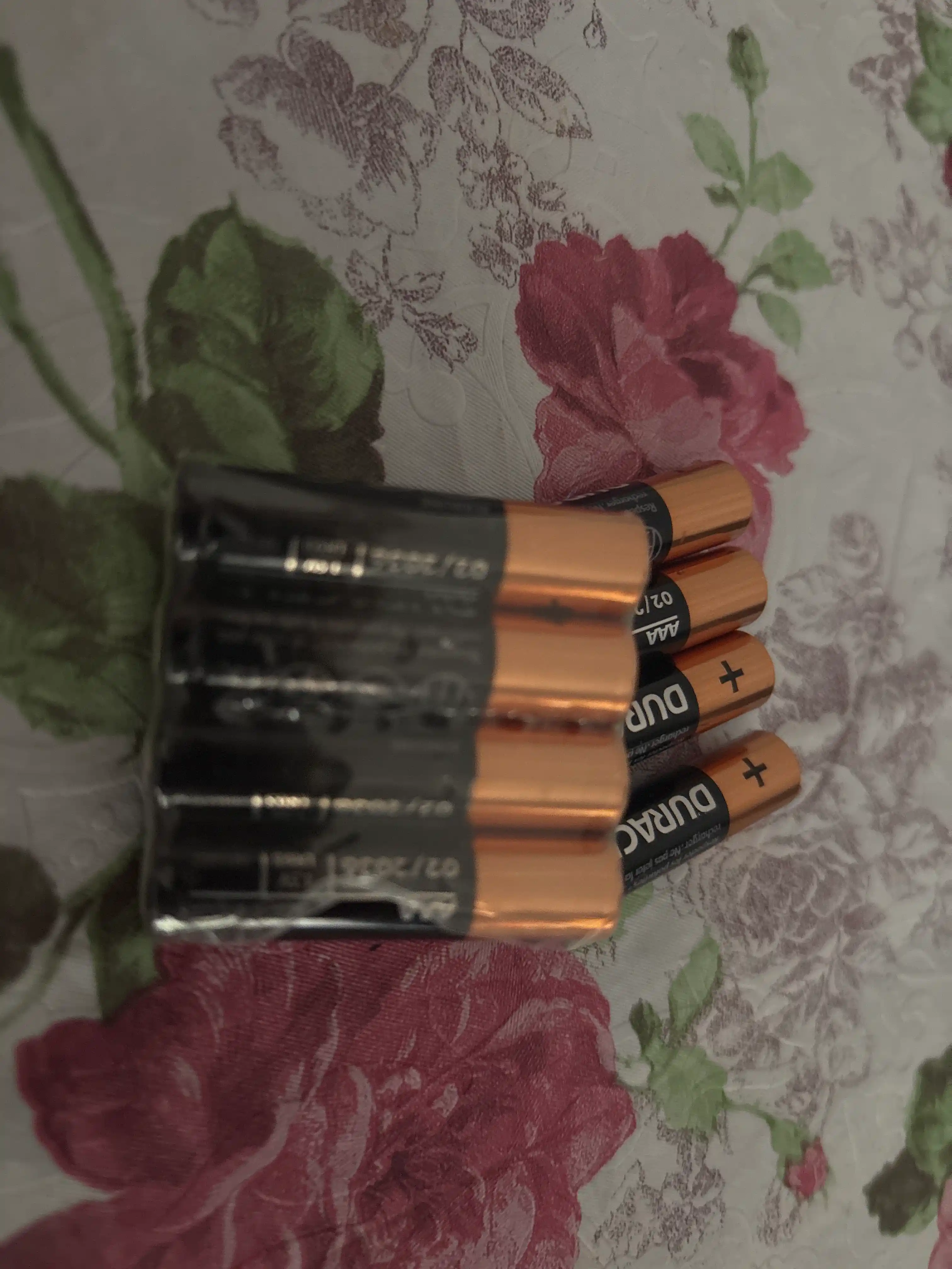 Batareyka Duracell Kichik AAA, 4 dona
