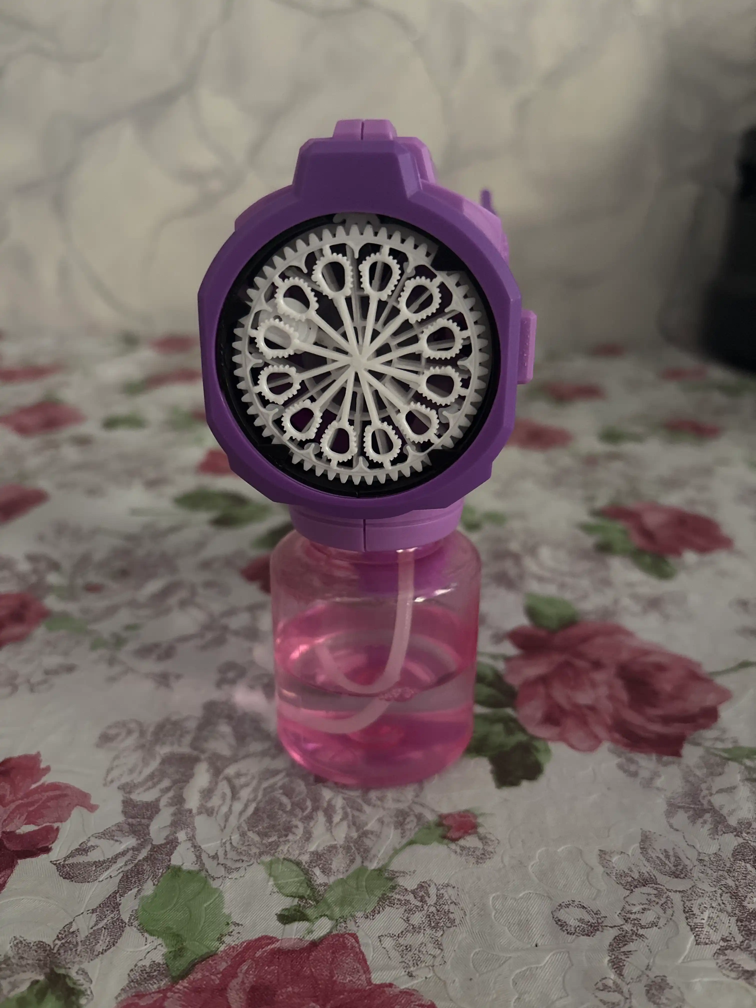 Sovun pufagi pistoleti, bubble gun, bolalar uchun o'yinchoq pufaklari