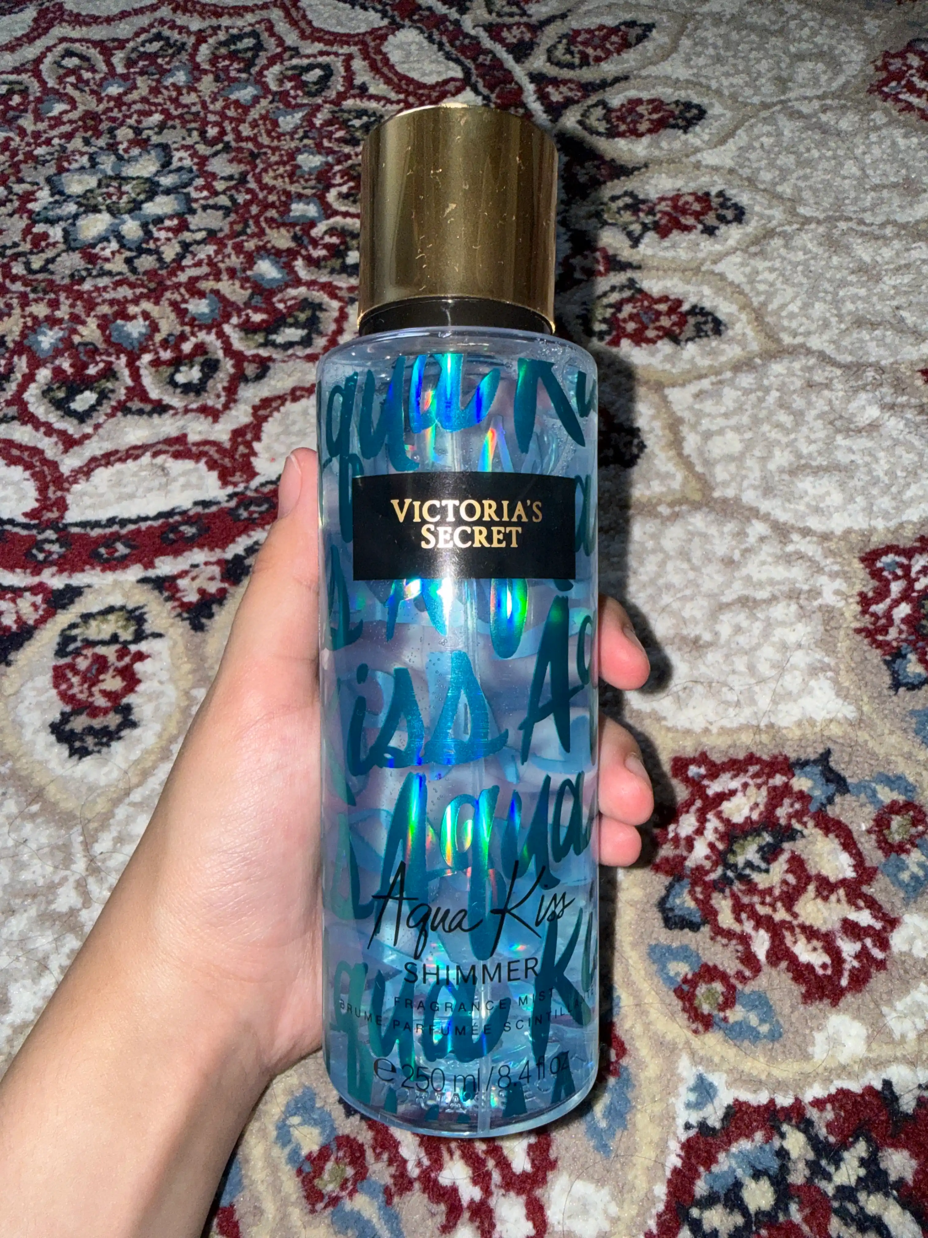 Parfyumlangan tana spreyi suvi Victoria's Secret Spreyi Aqua Kiss Rush, Shimmer, 250 ml