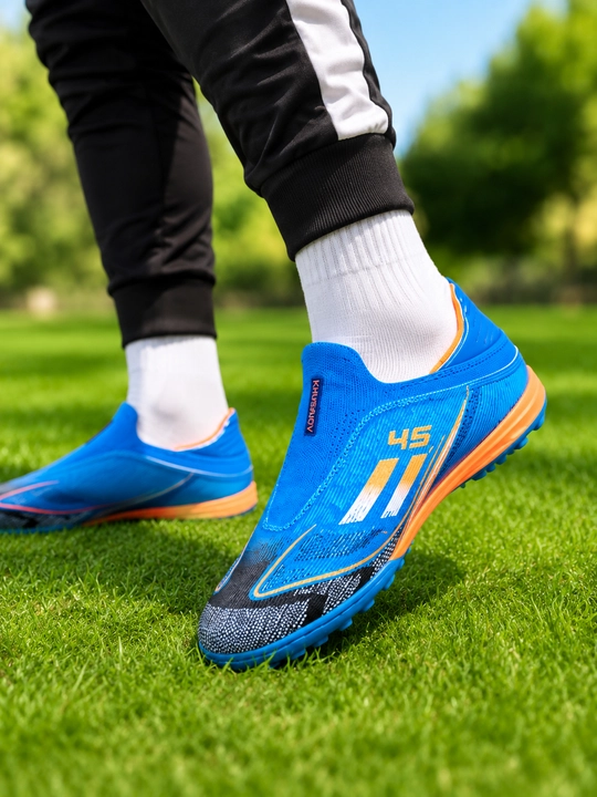 Futzal krasovka 45 model, zal uchun buts, slipon futbol oyoq kiyim