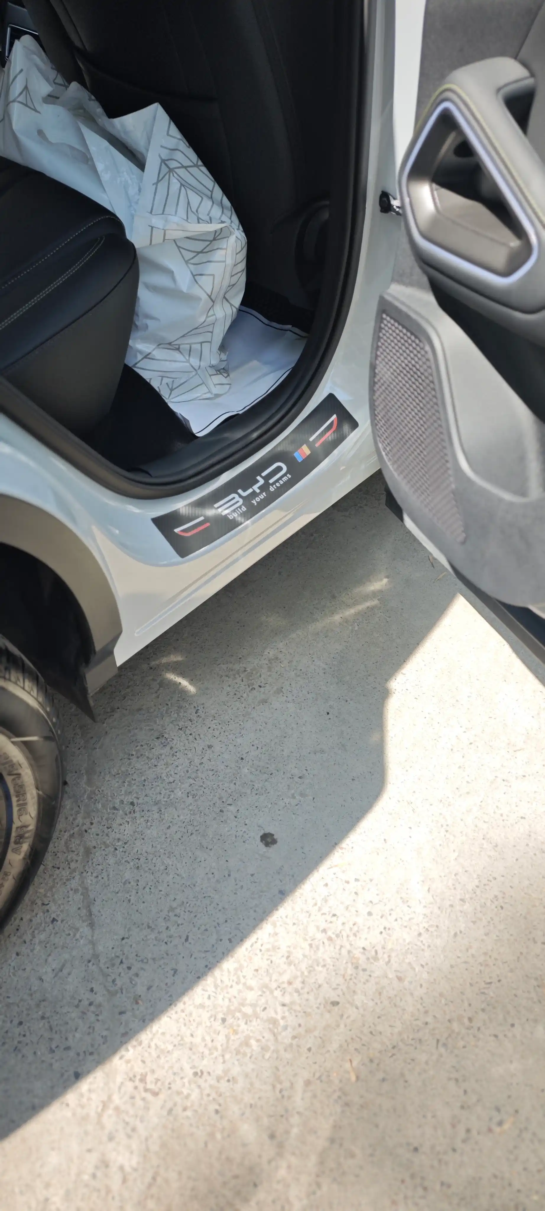 BYD Avtomobil eshik osti uchun karbon qoplamalar, himoya stikerlari