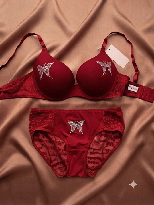 Ayollar uchun Elegant Lace ichki kiyim to‘plami - 