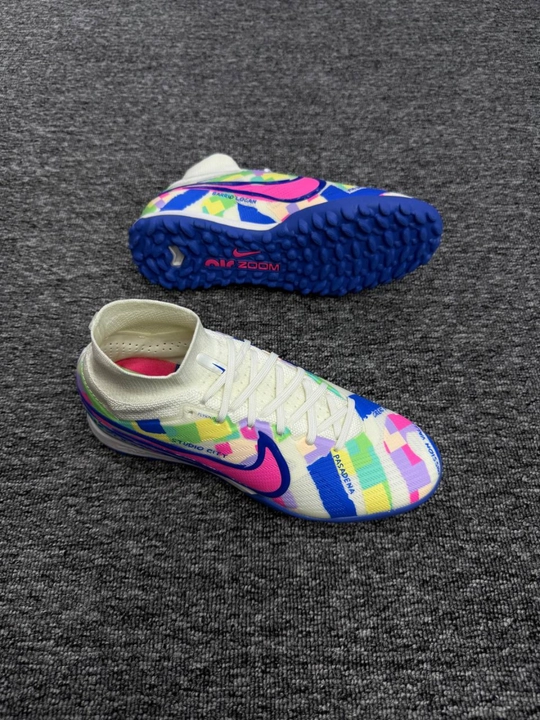 Футбольные сороконожки Nike Air Zoom. Профессиональная обувь - 