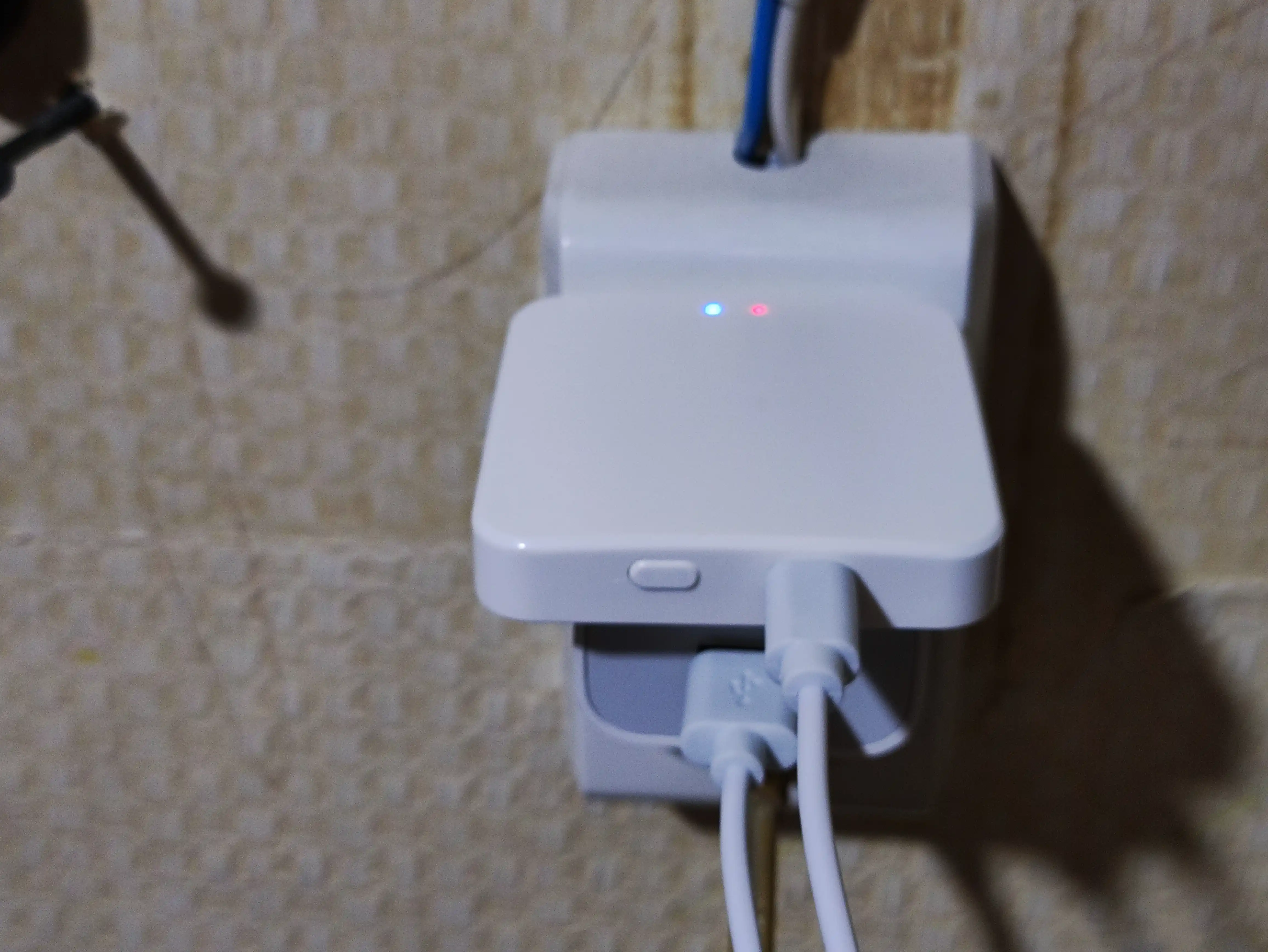ZigBee 3.0 Smart Gateway Tuya Smart Life WiFi Bluetooth Aqlli Uy Markaziy Hub