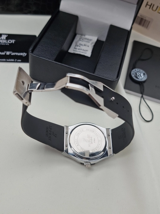 Erkaklar qo‘l soati Hublot Quartz – Mineral shisha, silikon remeshok, sana ko‘rsatkichi