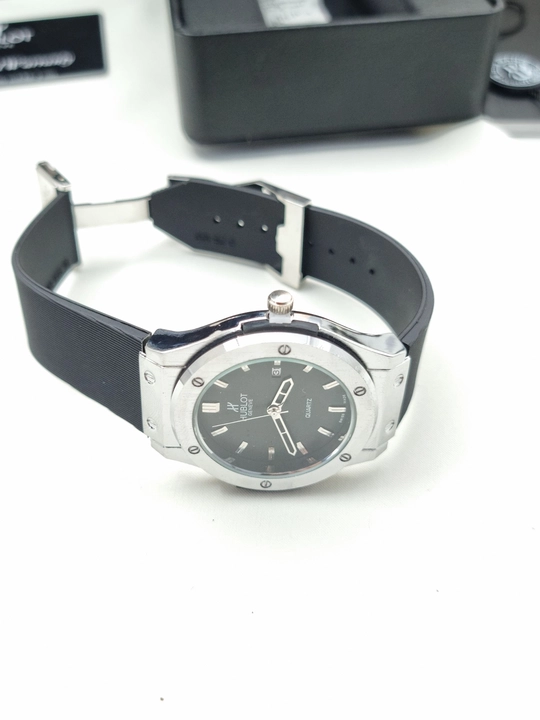 Erkaklar qo‘l soati Hublot Quartz – Mineral shisha, silikon remeshok, sana ko‘rsatkichi