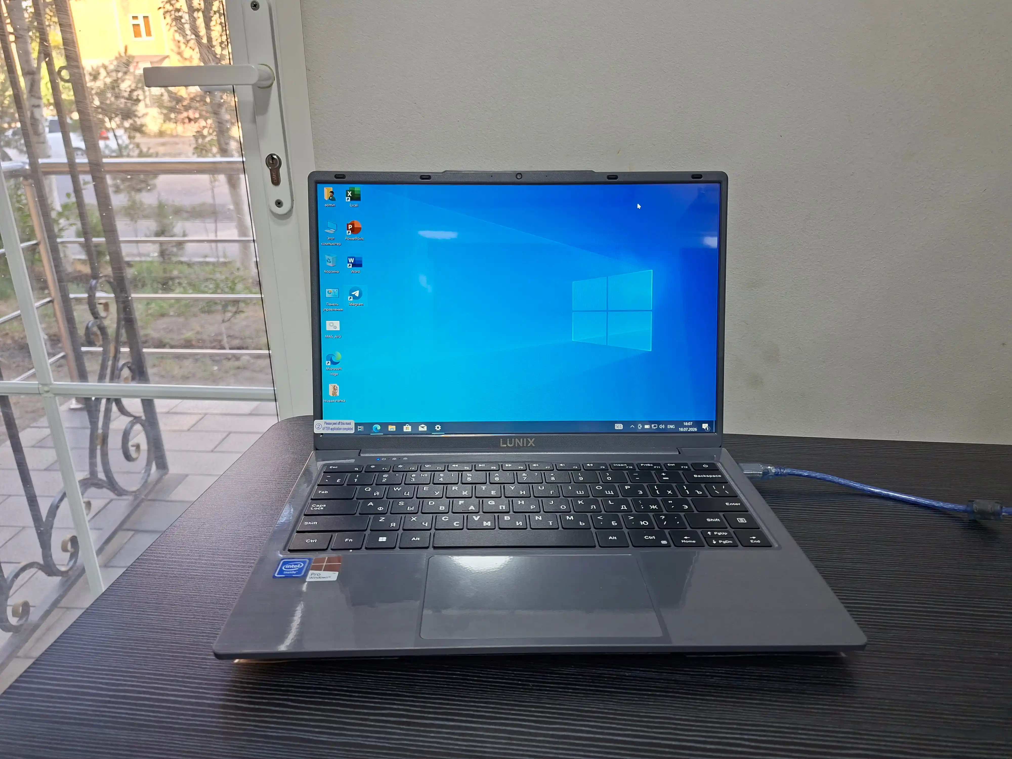 Lunix ноутбук для офисной работы windows 10pro 256 ГБ ssd, 12 ГБ оперативной памяти