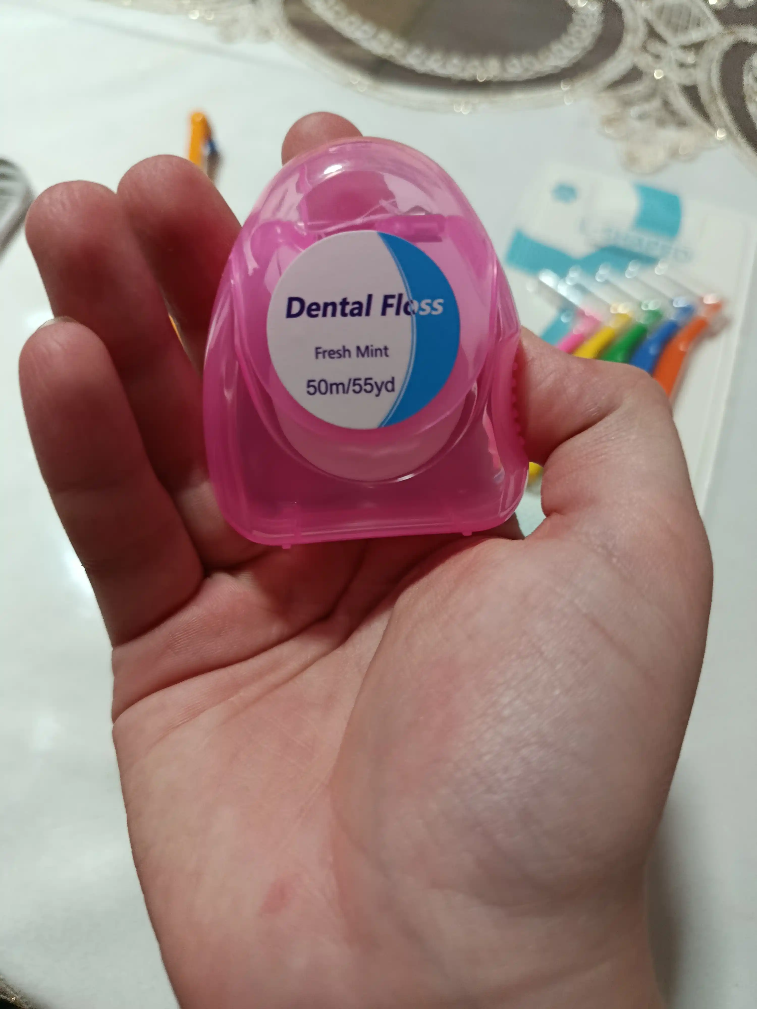 Зубная нить Dental floss, вощеная, мятная, уход за полостью рта, 50 м