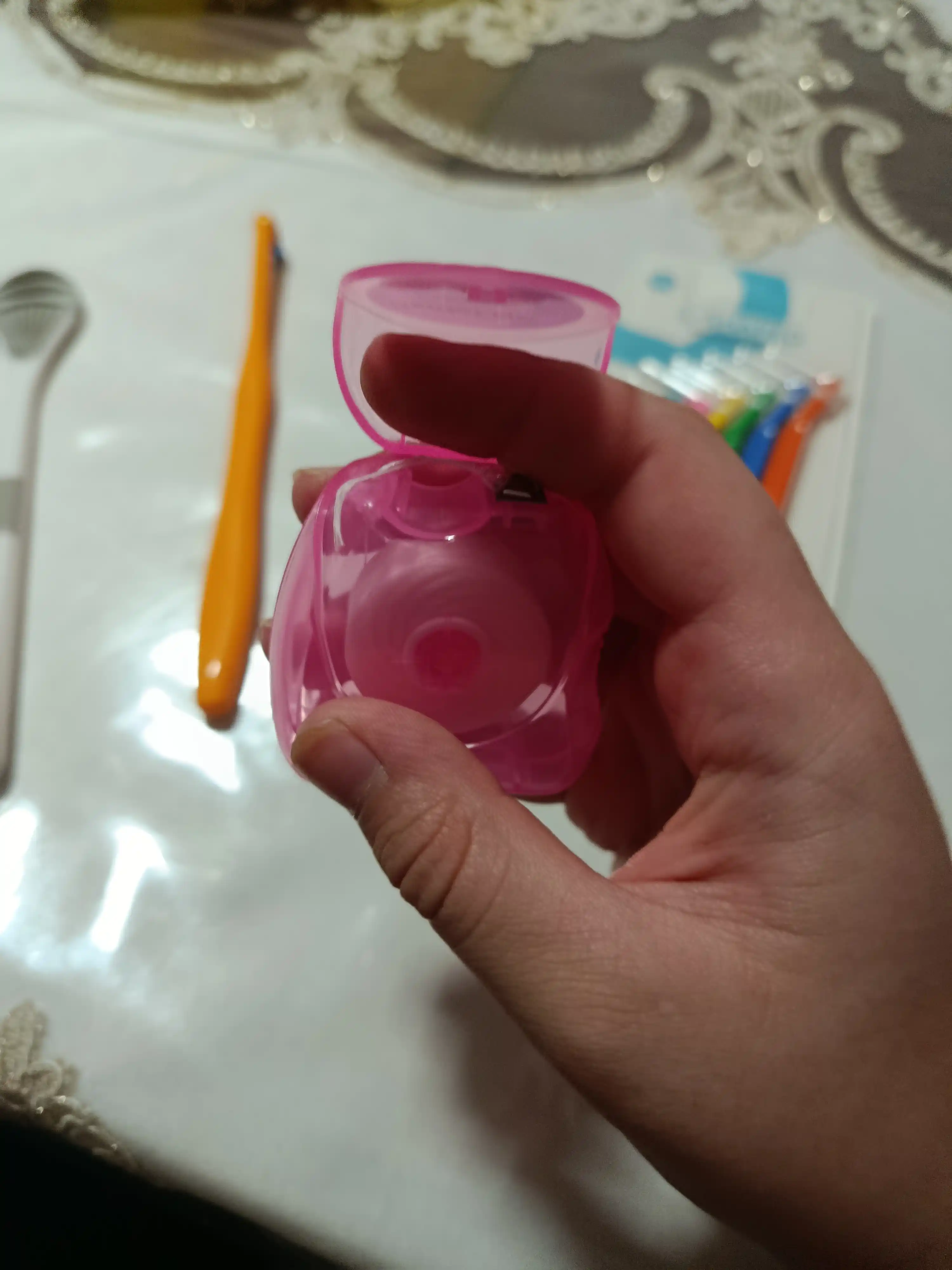 Зубная нить Dental floss, вощеная, мятная, уход за полостью рта, 50 м