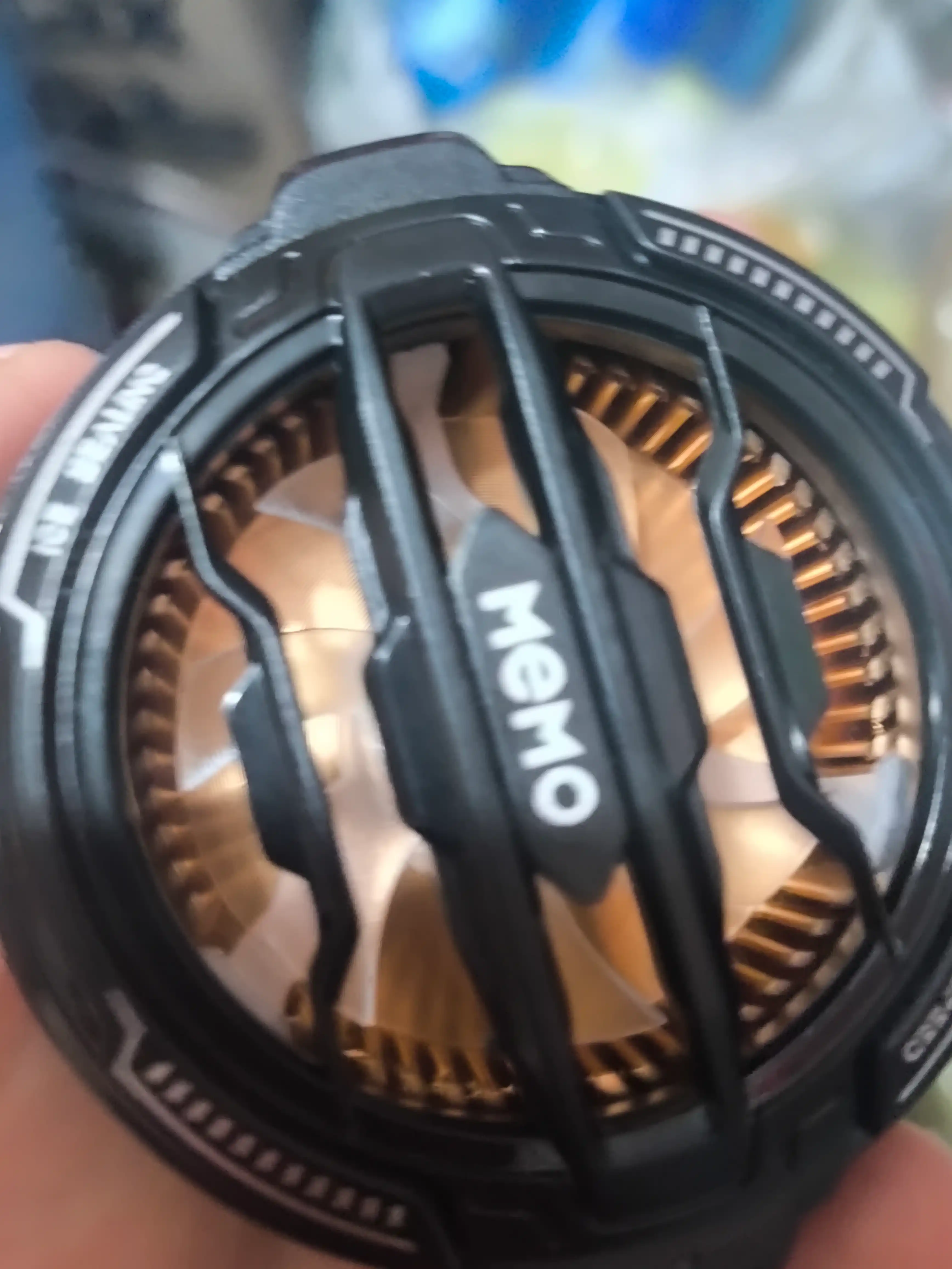 Memo CX-07 telefon va uchun magnitli Kuler, RGB yoritgichli, Kuller 8000 aylanish/min