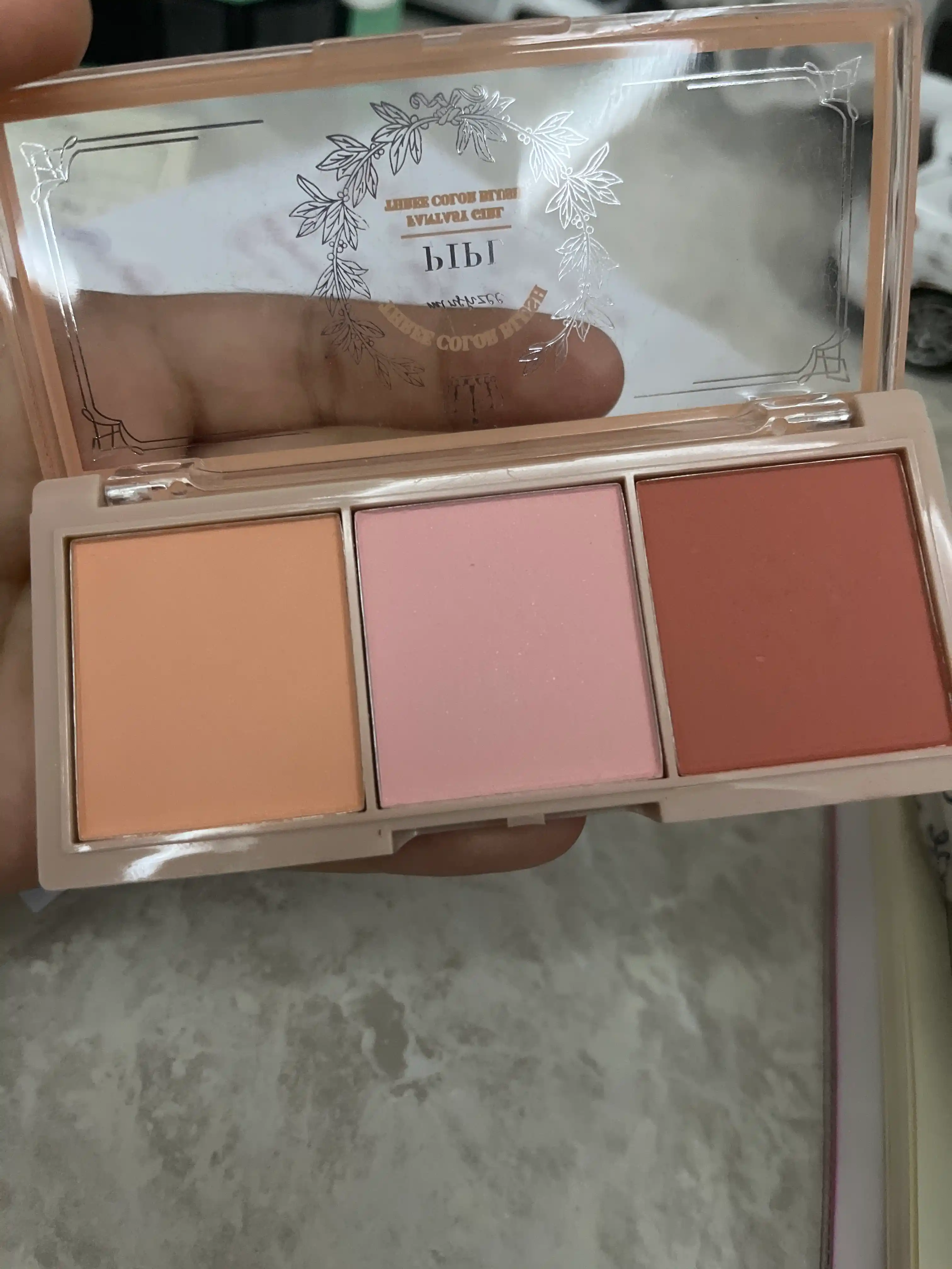 Румяна для лица Pipl
