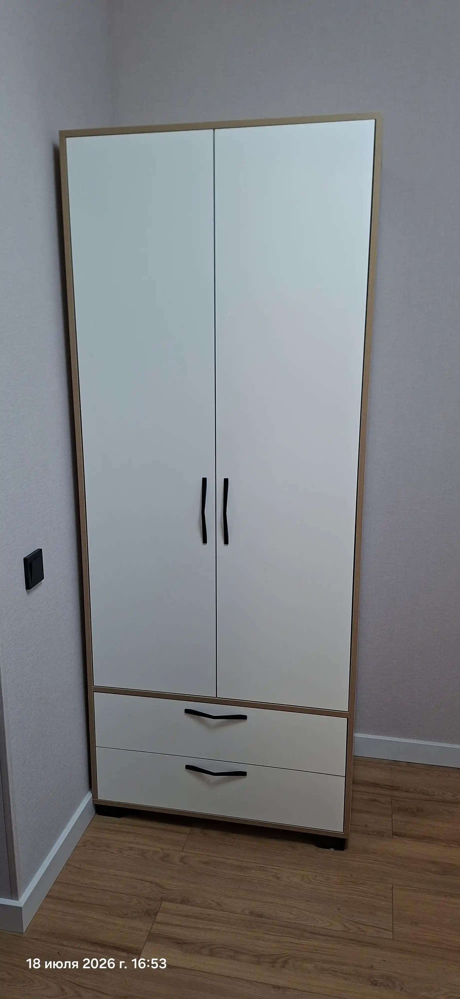 Comfort 2 eshikli kiyim shkafi 200×80×50 sm, LDSP Rossiya