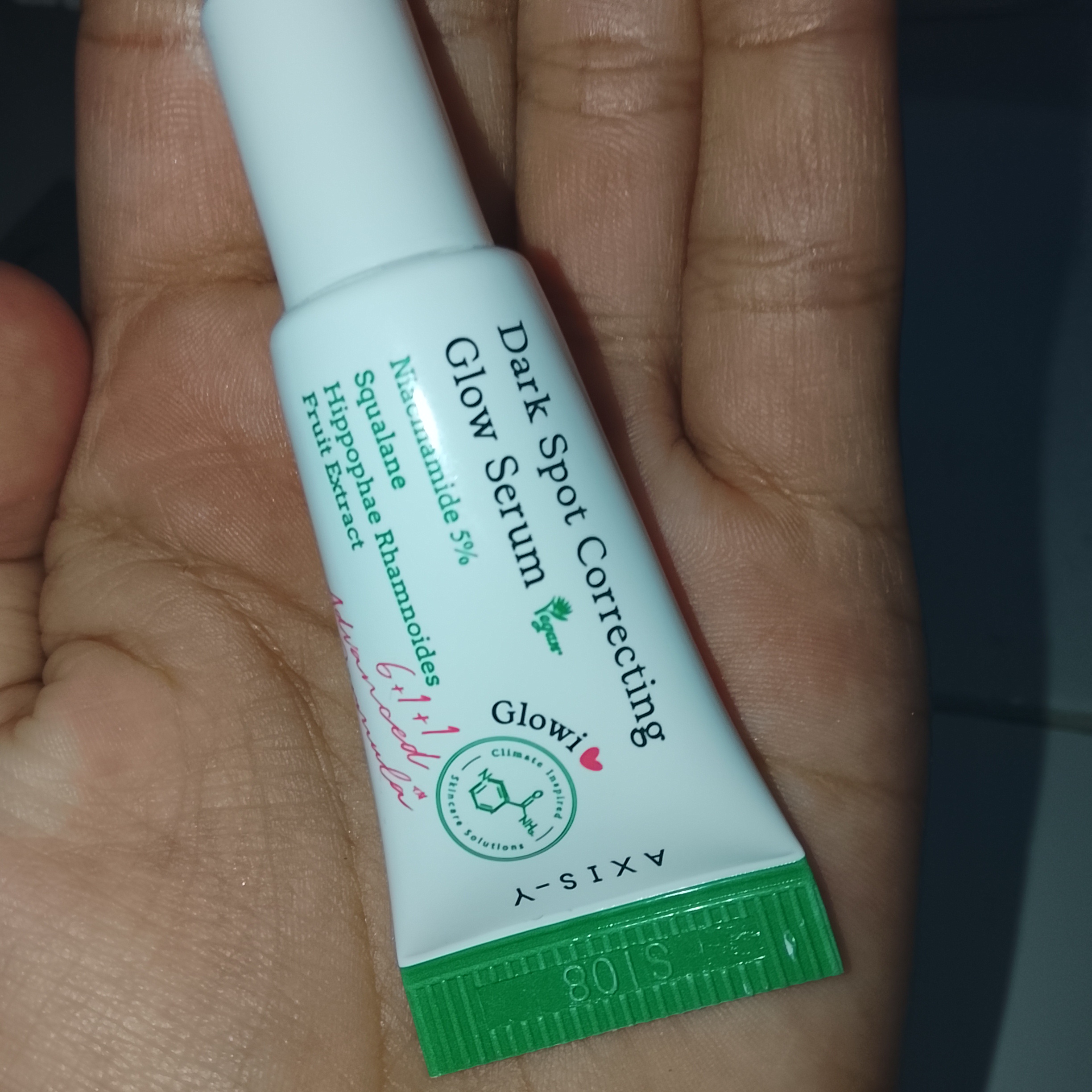 AXIS-Y Dark Spot Correcting Glow Serum 50 ml — осветляющая сыворотка от пигментных пятен