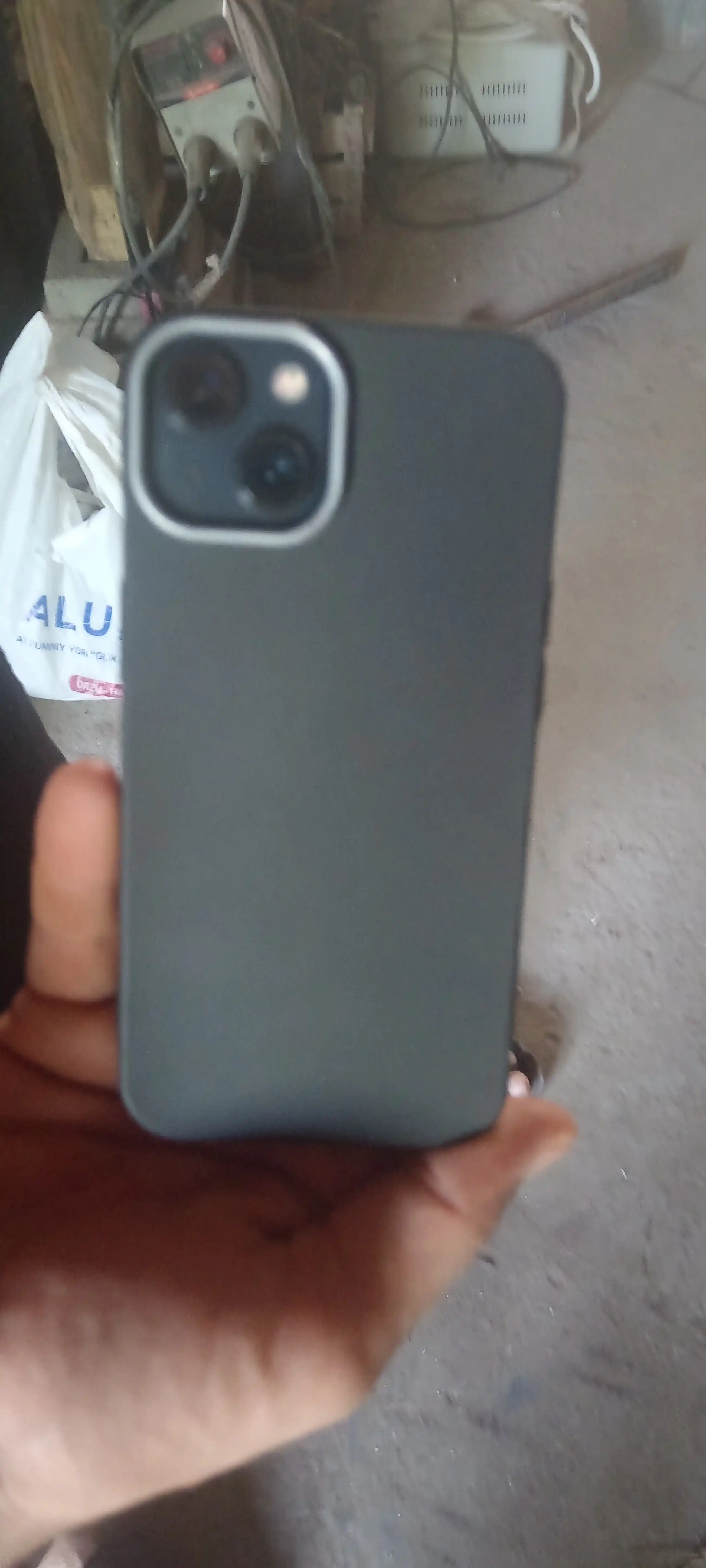 IPhone X, 11, 12, 13, 14, 15, 16, 17 uchun silikon g'ilof, matoviy, kamera himoyasi bilan