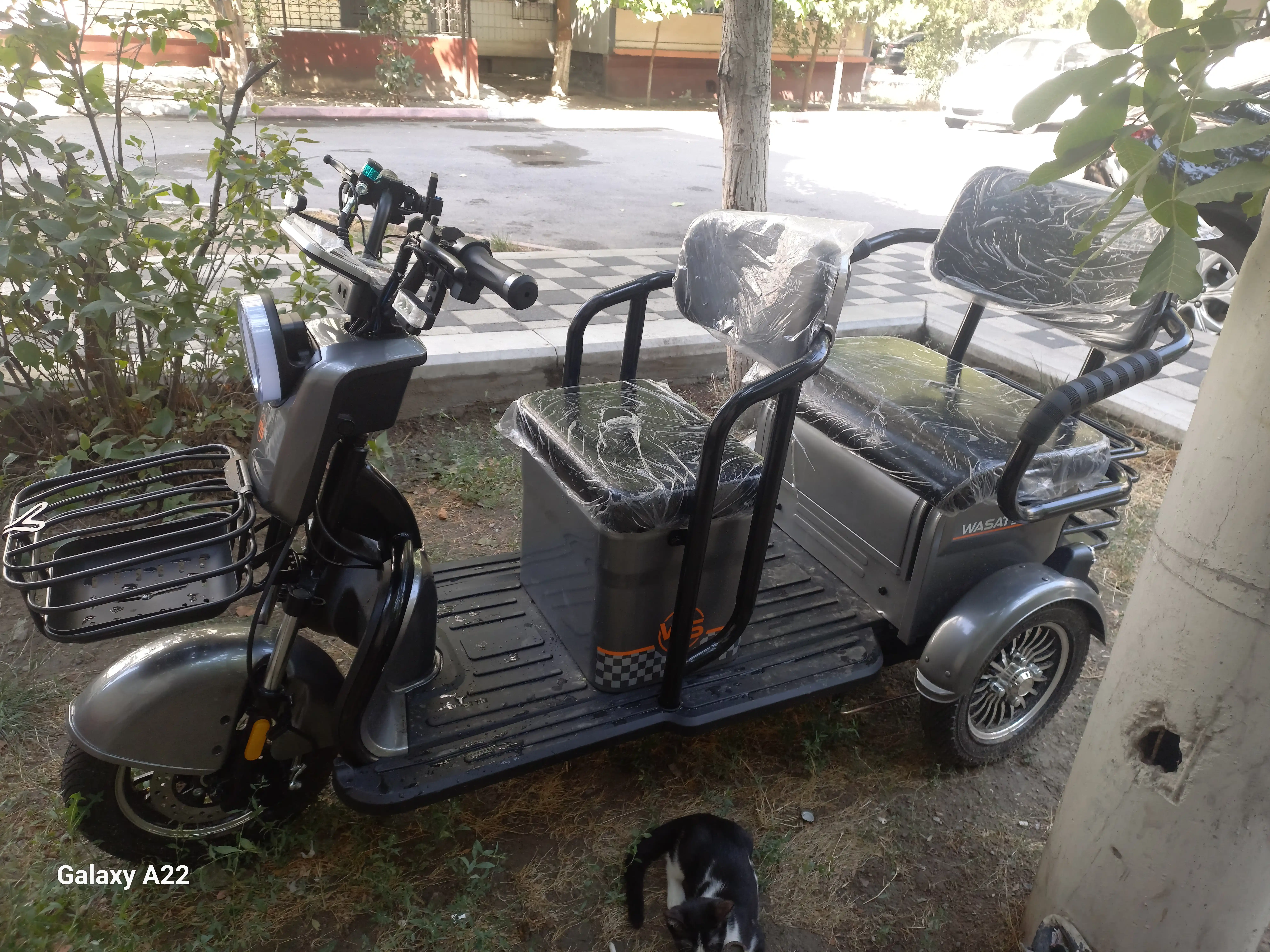 Elektr skuter-motoroller – kuchli motor, zamonaviy dizayn va qulay shahar transporti