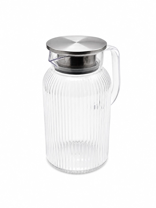 Sinmaydigan plastik grafin 1,6 l, metall filtrli qopqoq, suv, kompot va limonad uchun