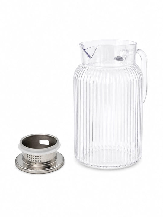 Sinmaydigan plastik grafin 1,6 l, metall filtrli qopqoq, suv, kompot va limonad uchun