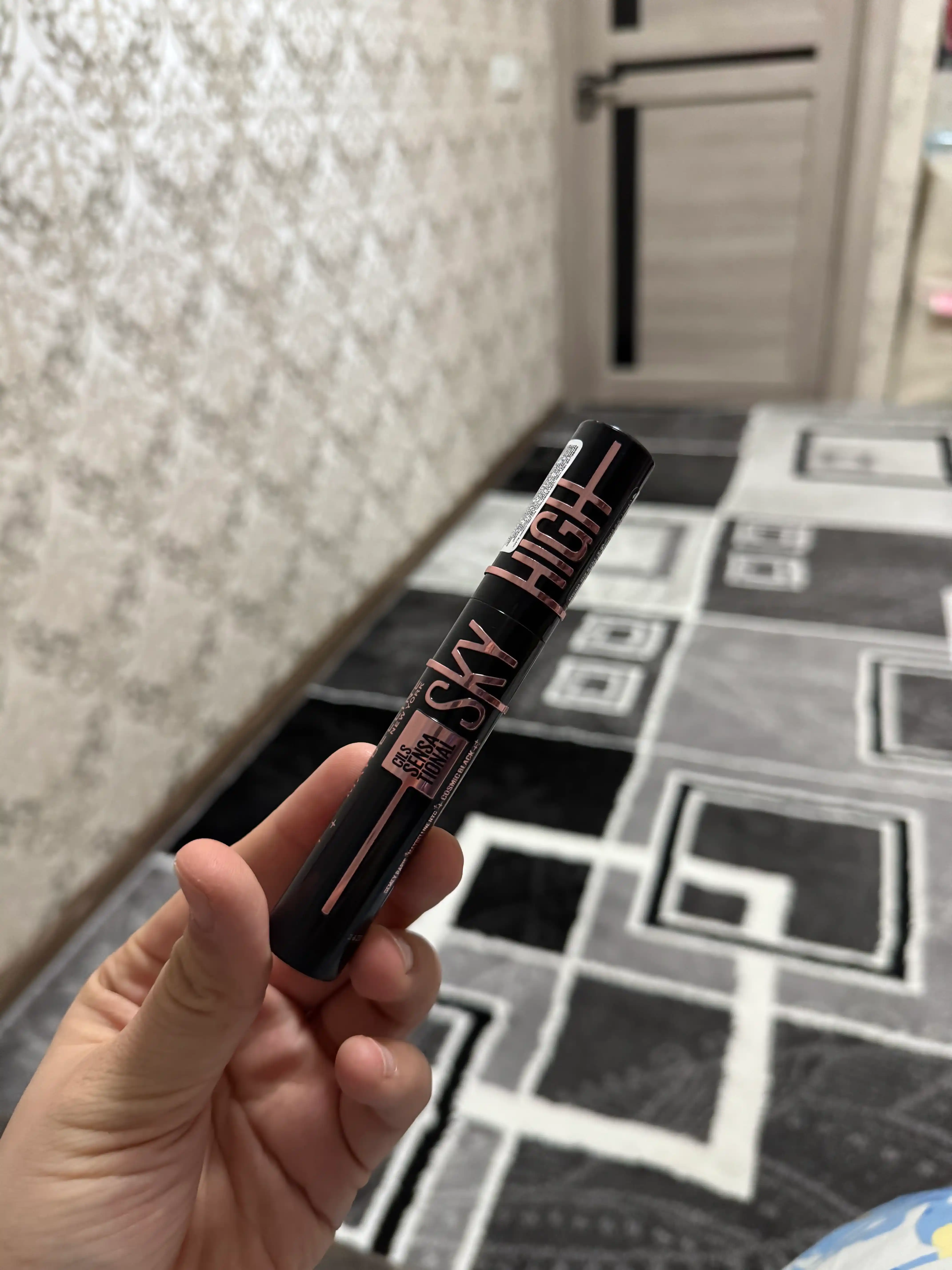 Тушь для ресниц L'Oreal Paris Sky High Cosmic, оттенок черный, 9.6 мл