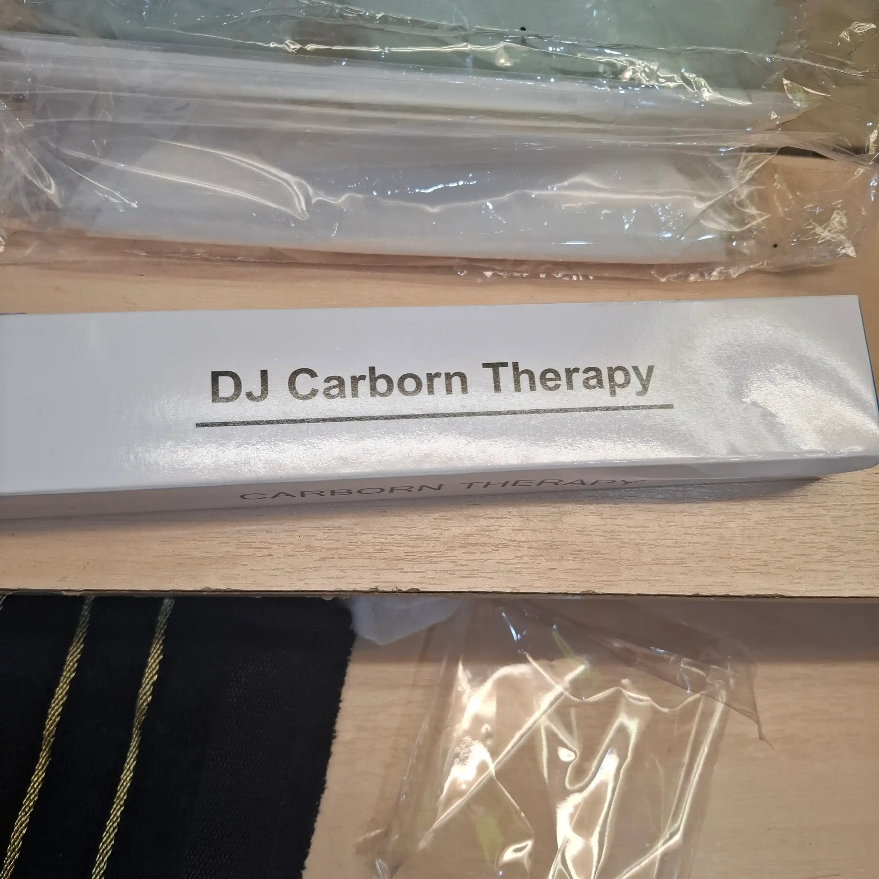 DJ Carborn Therapy - карбокситерапия корейский набор по уходу за лицом: гель + маска
