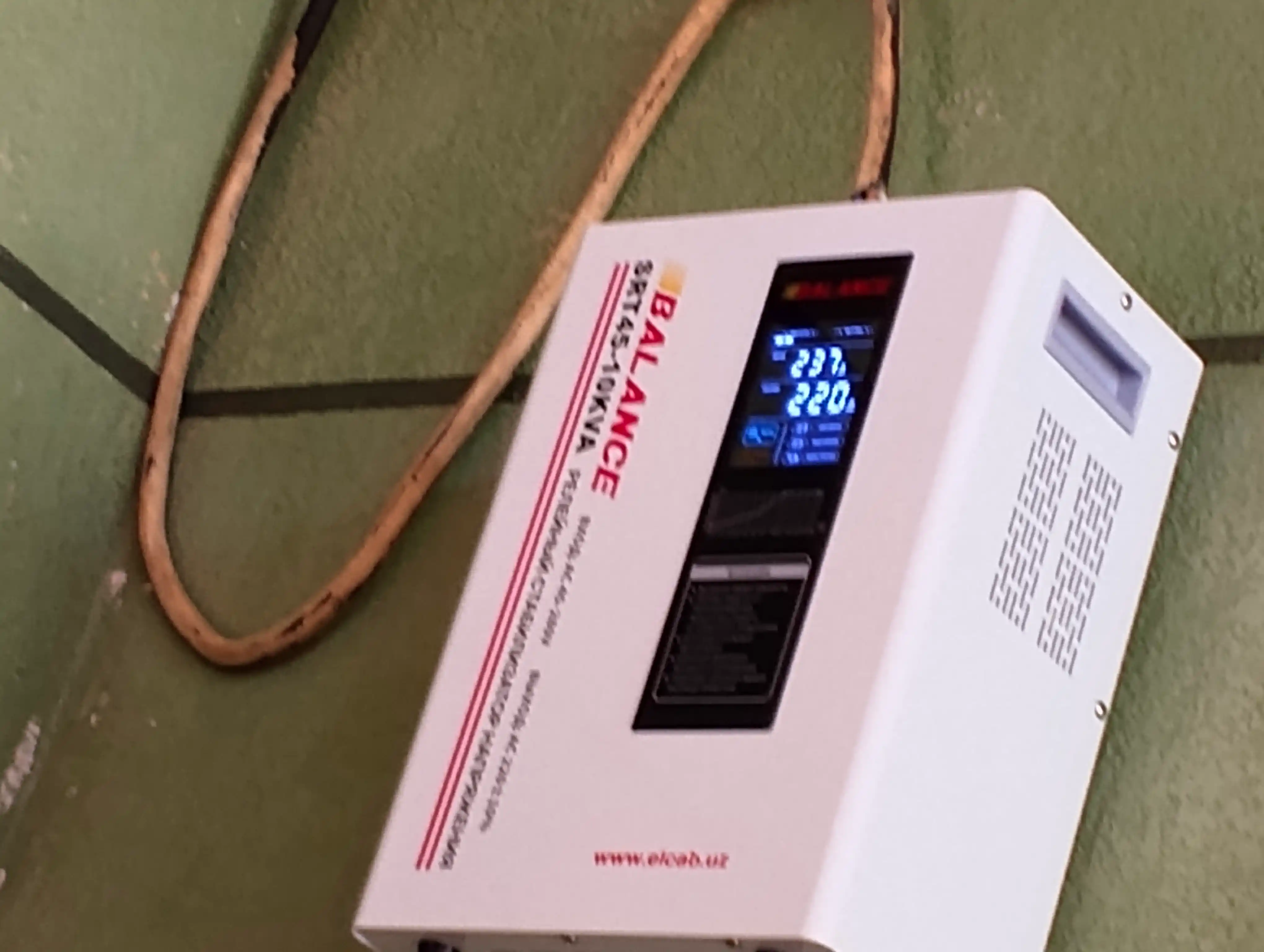 Kuchlanish stabilizatori Balance 10 kVA, releli, 45-280V