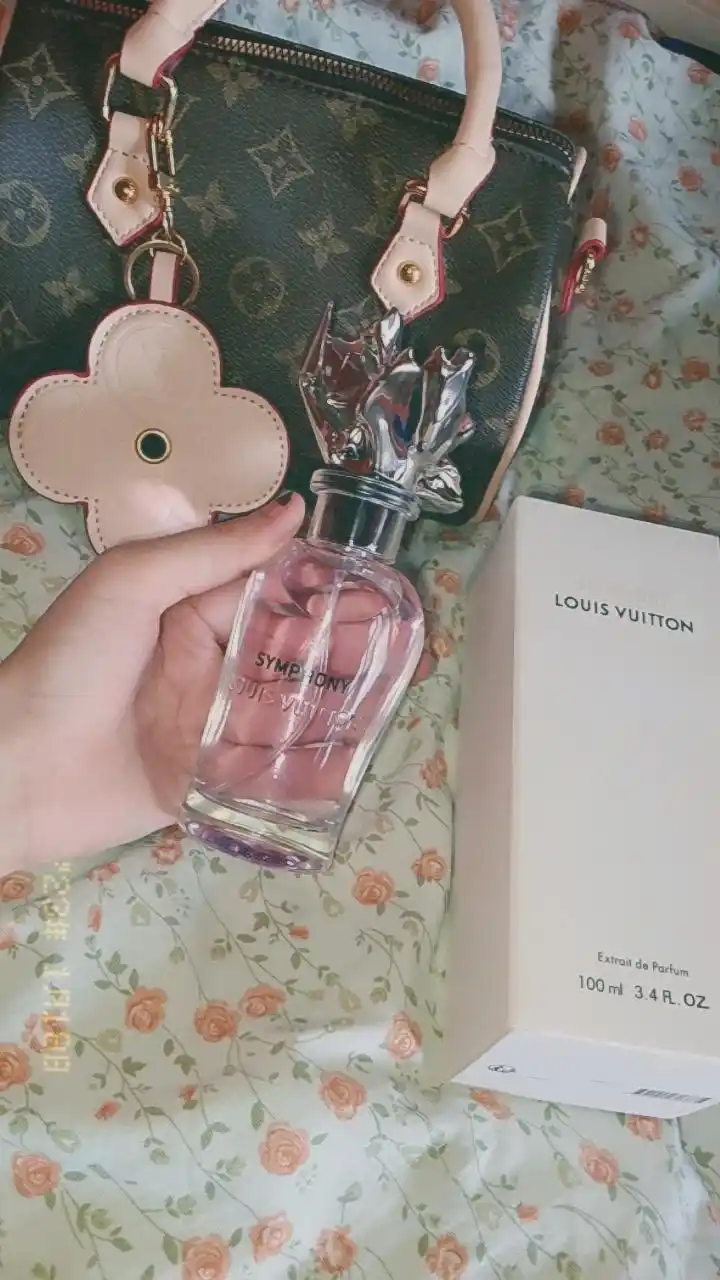 Louis Vuitton Symphony Eau de Parfum, 100 мл — женский аромат