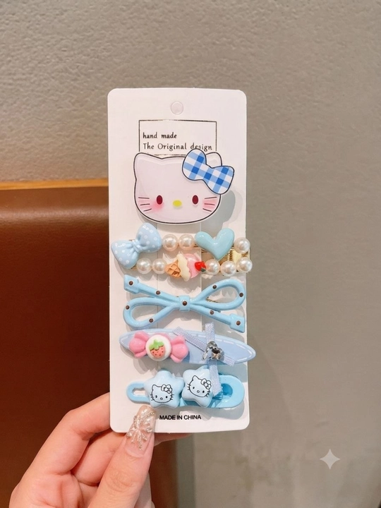 Qizlar uchun Hello KItty zakolkasi to'plam, ichida xar xil bo'ladi - 