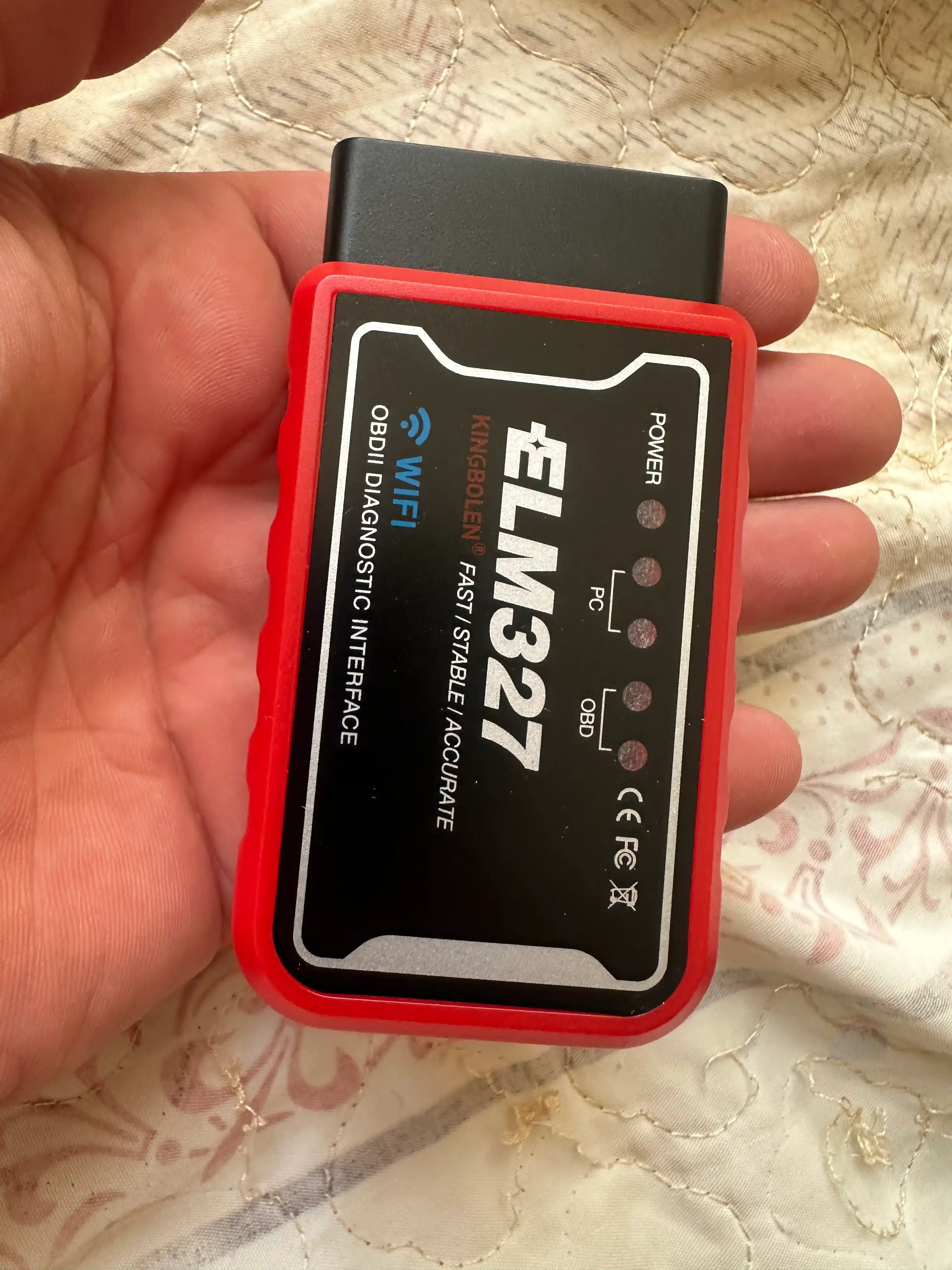 Cканер для диагностики автомобилей ELM327 OBD2 WI-FI v1.5 чип PIC18F25K80, автосканер