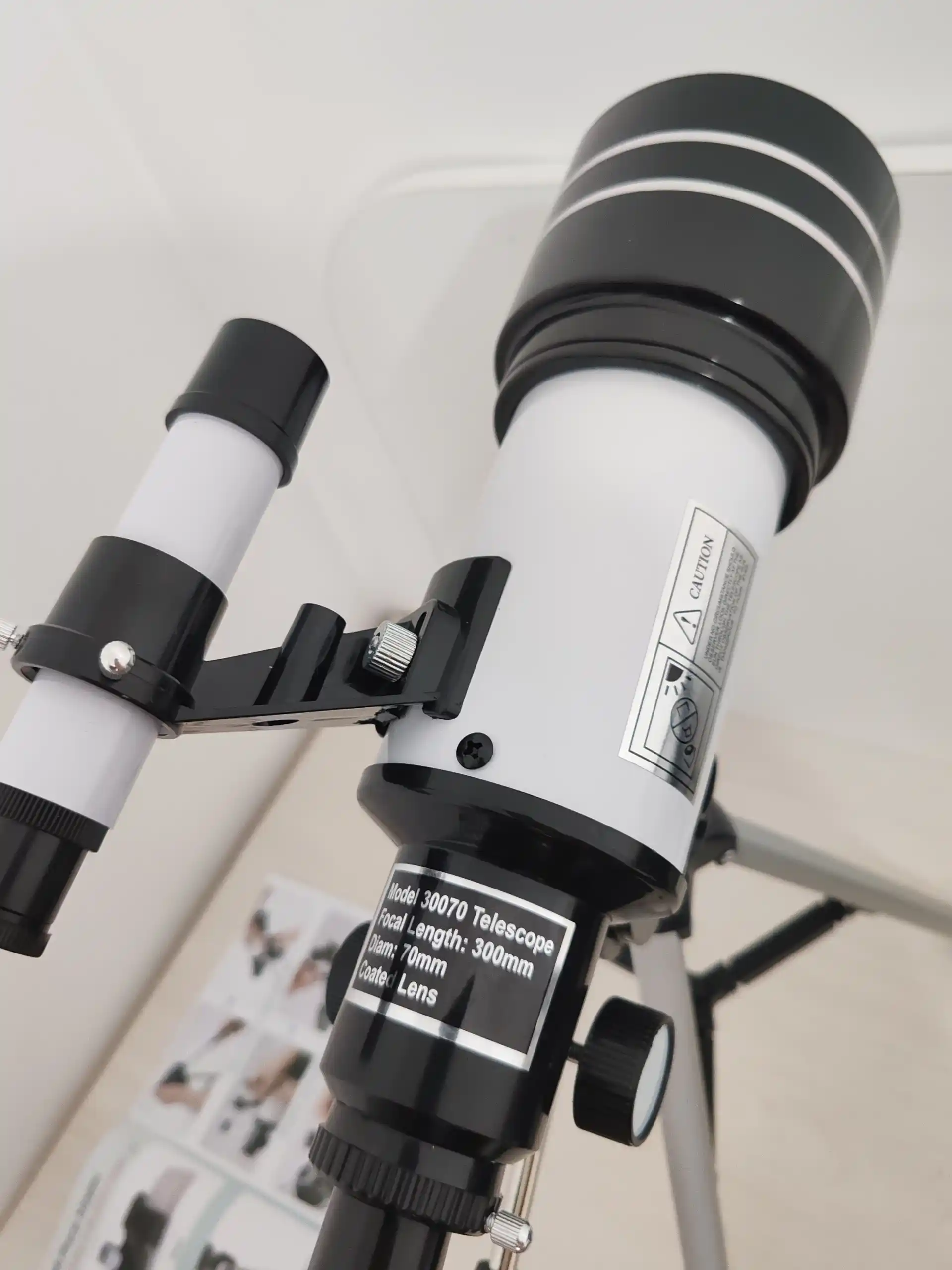 Teleskop F30070, obyektiv diametri 70 mm, 150x kattalashtirish, tripod bilan | telescope