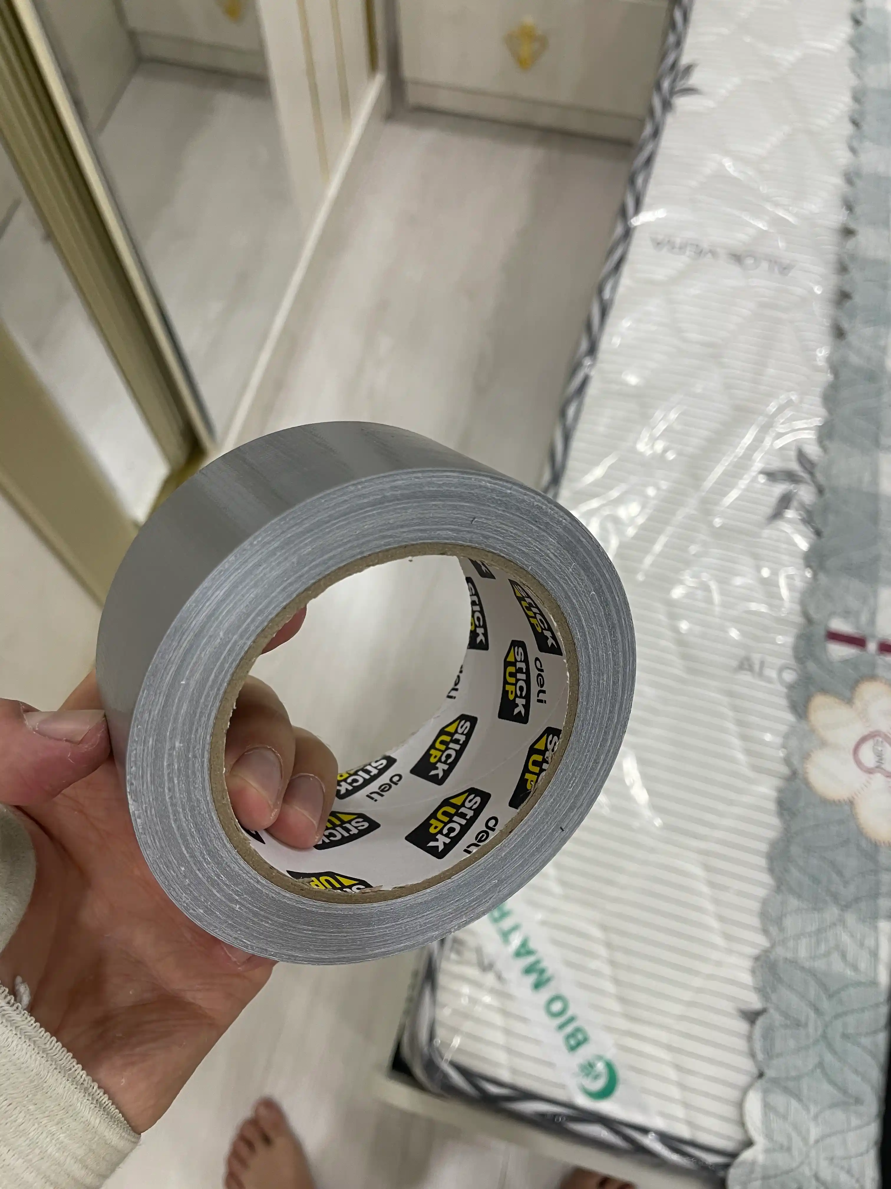 Deli EA620 matoli yopishqoq lenta, Kulrang, 48 mm×20 m×230 mm