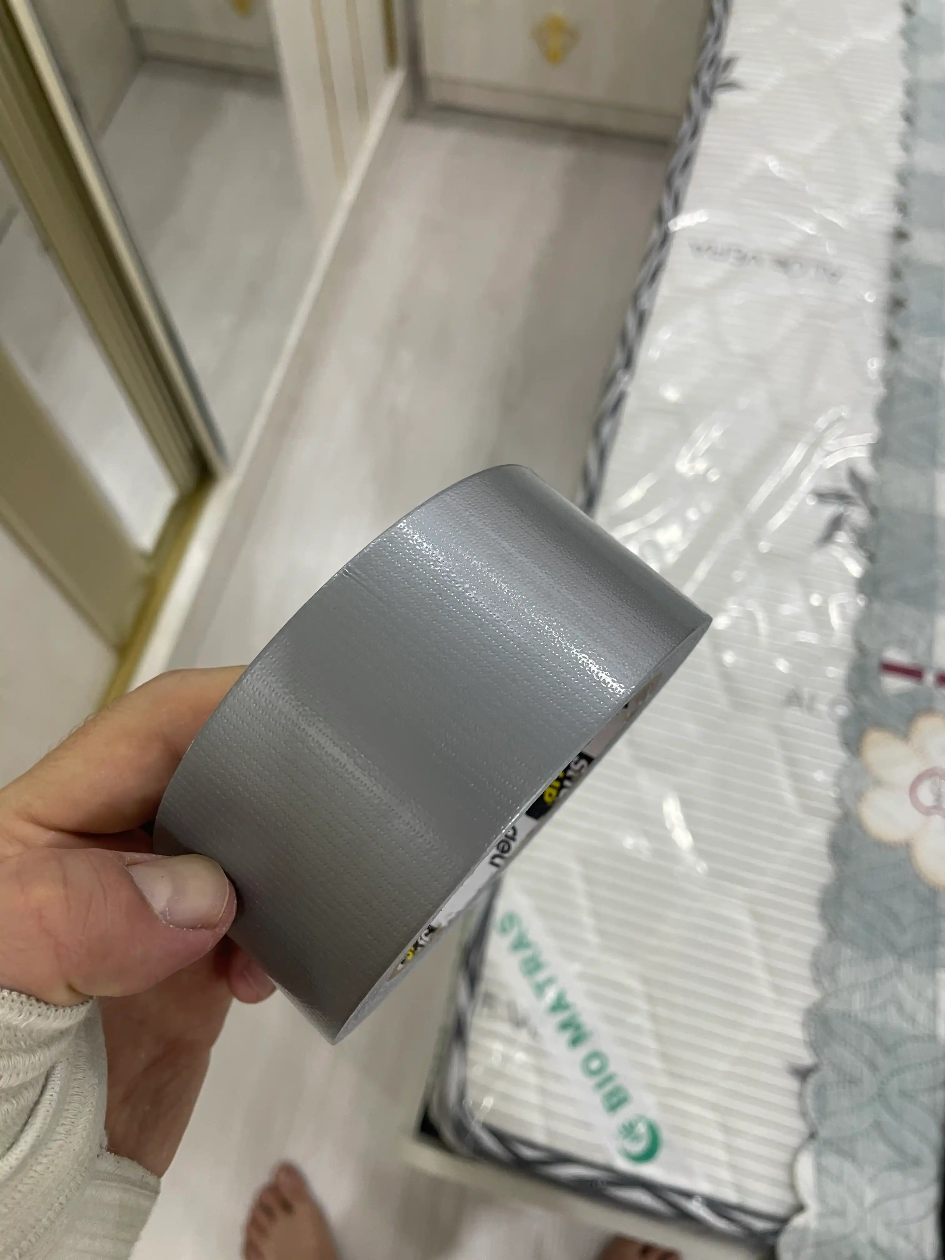Deli EA620 matoli yopishqoq lenta, Kulrang, 48 mm×20 m×230 mm