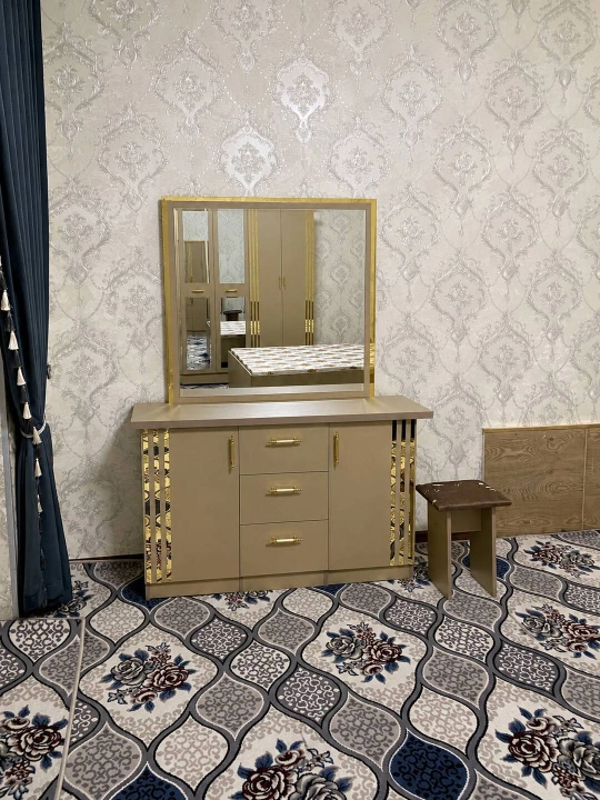 Современный спальный гарнитур сочетание комфорта. Шкаф 240×210. Трюмо 120×180 см. Кровать 210×170