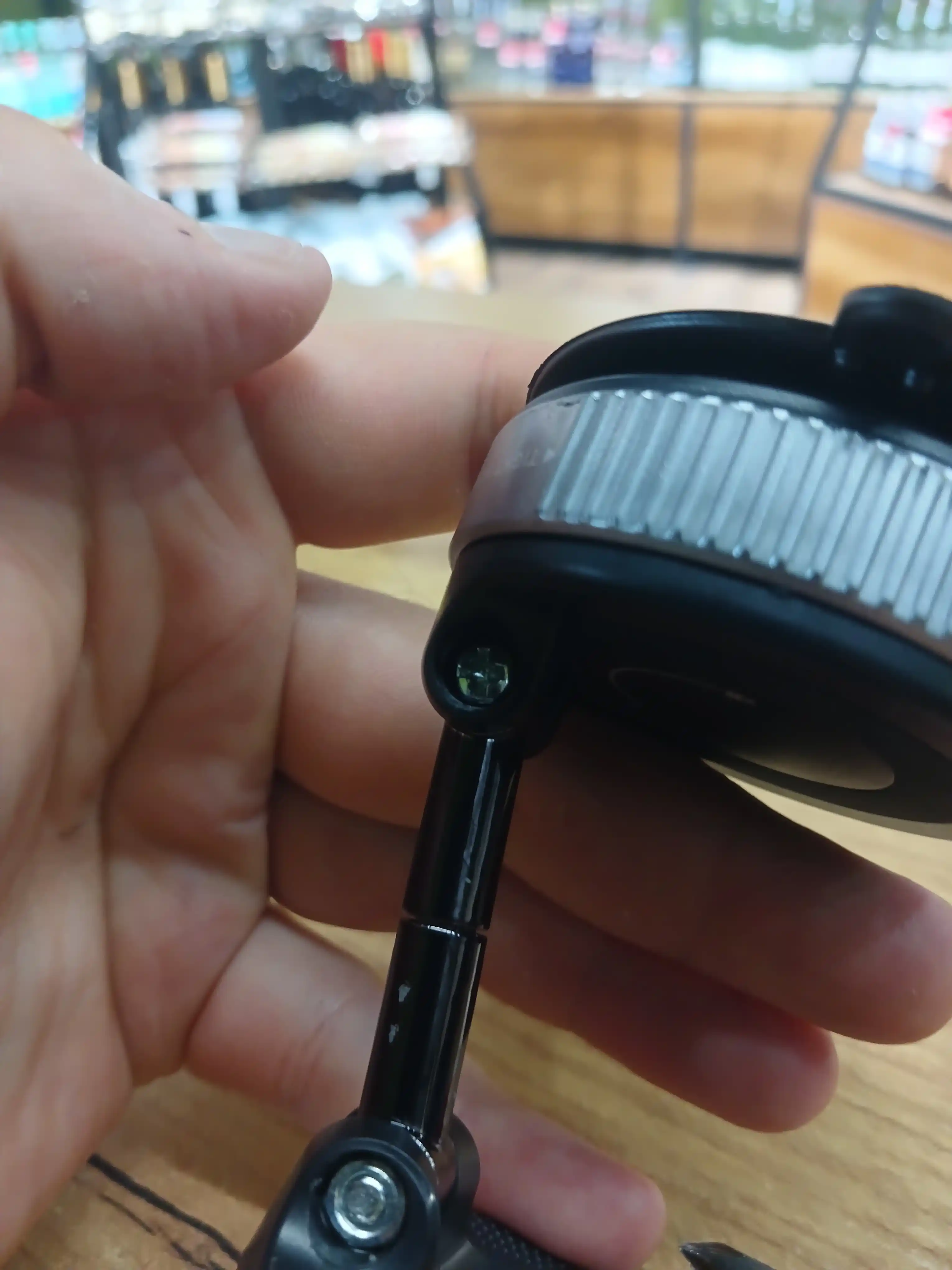 Avtomobil uchun magnit vakuumli telefon ushlagichi Magsafe bilan, 360 darajali, prisoskali
