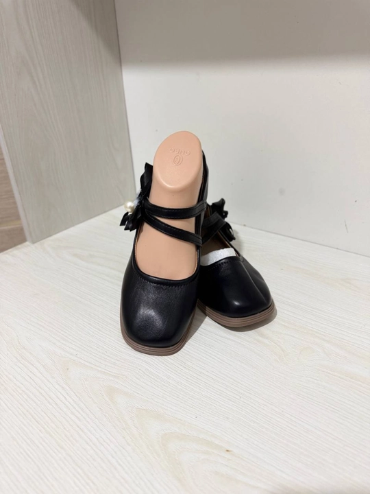 Yoz va kuz uchun yengil ayollar poyabzali va baletkalar