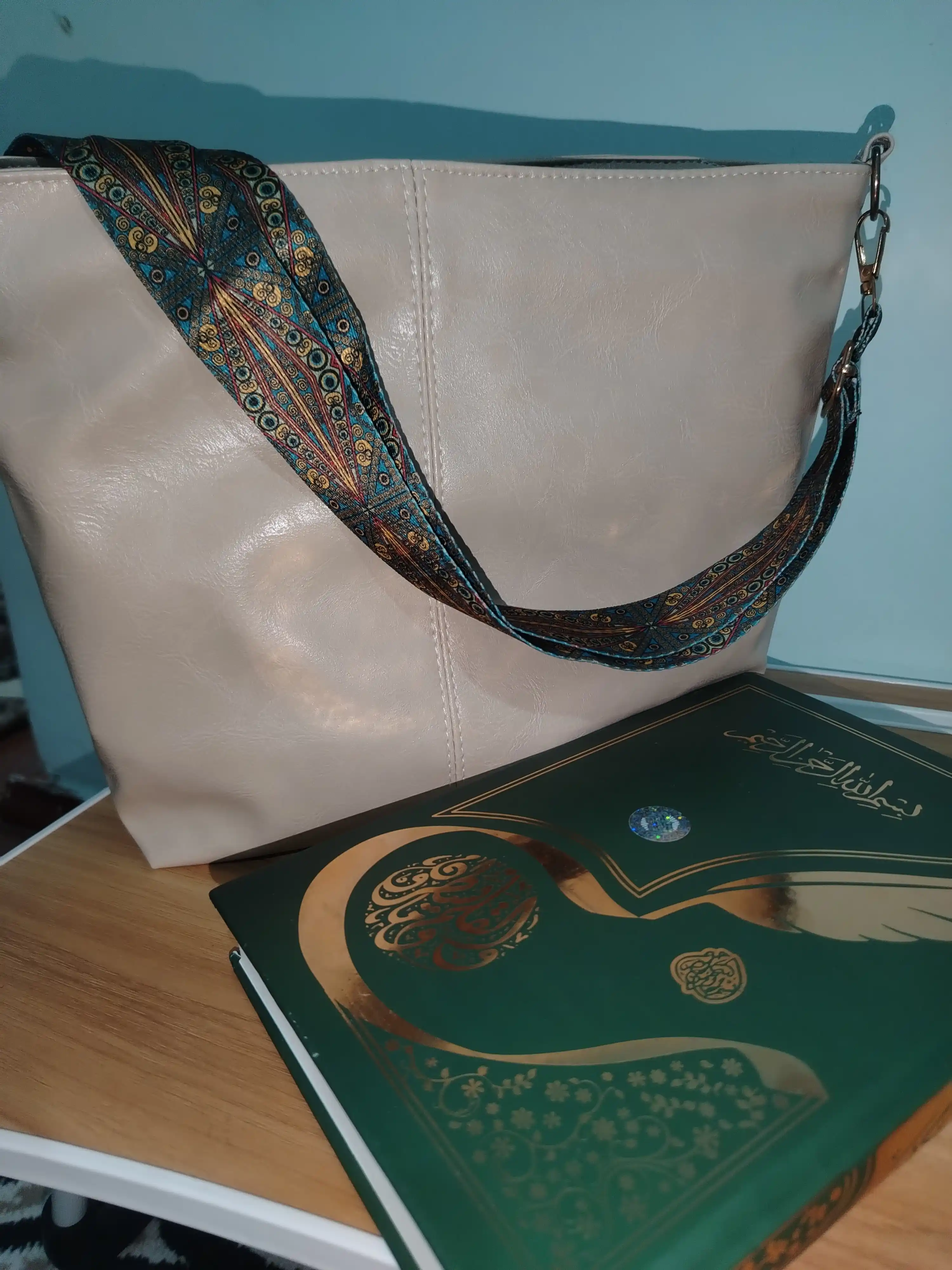 Ayollar shopper sumkasi
