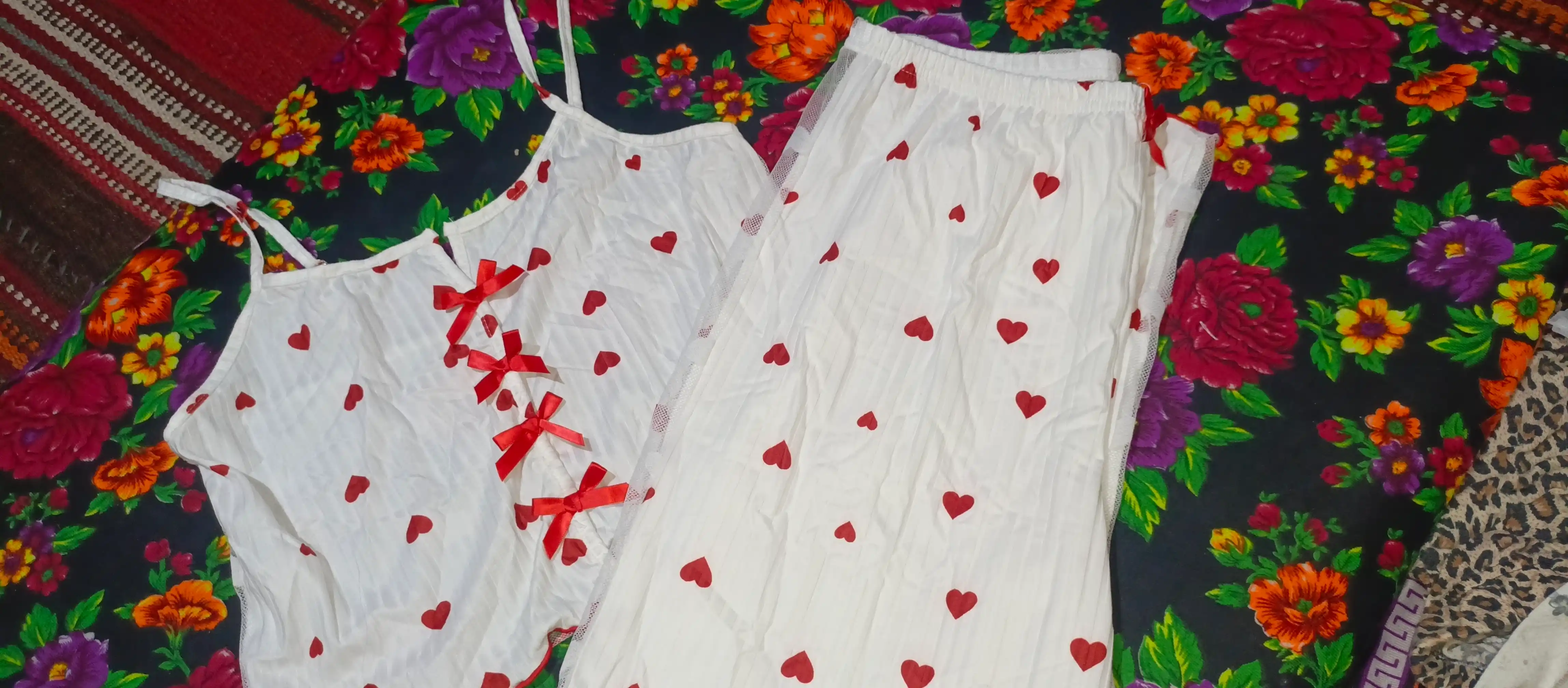 Ayollar uchun pijama to'plami, 2 tasi 1 da, ayollar uchun pijamalar